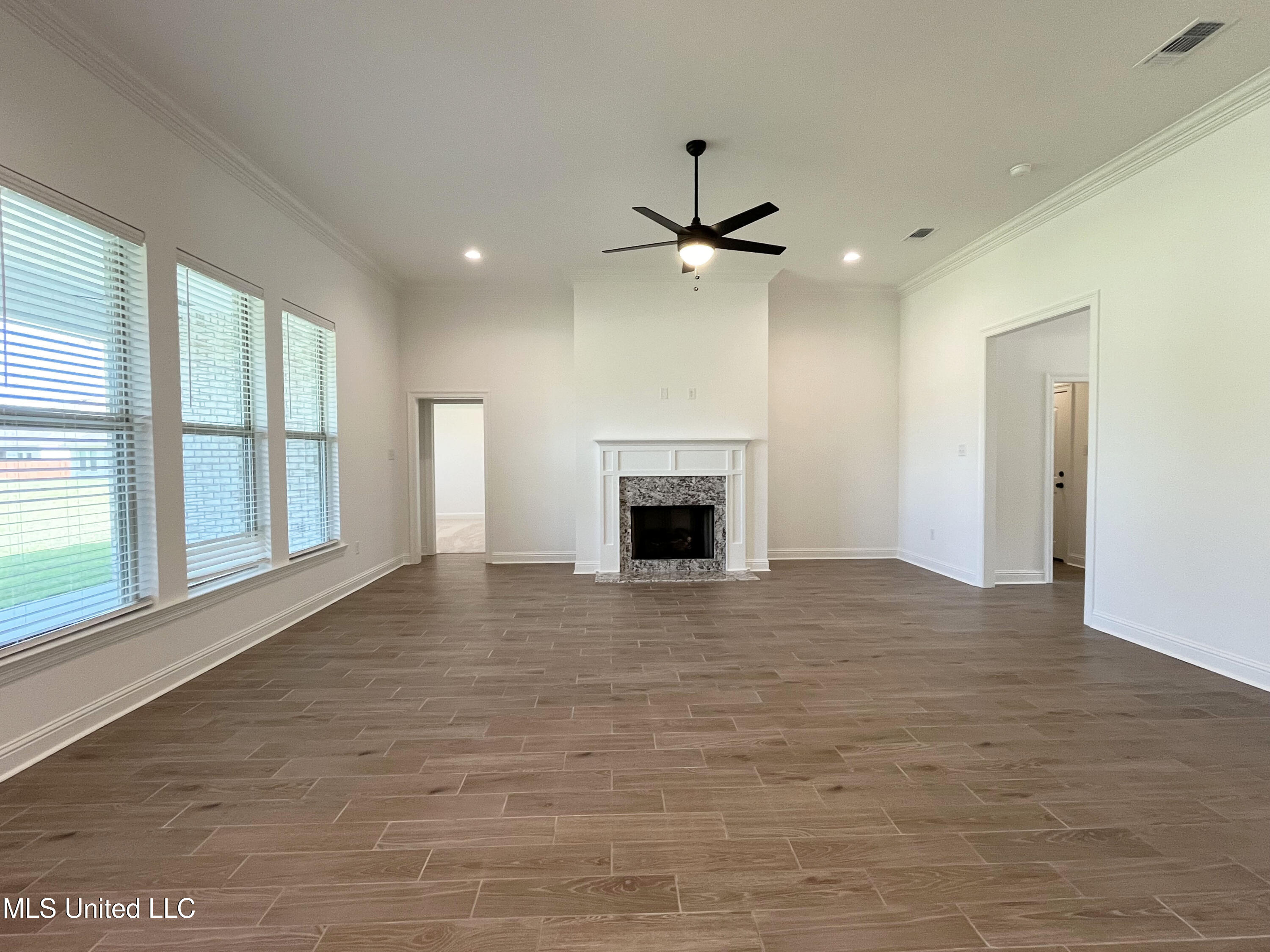 14393 Swan Ridge Circle Property Photo 5