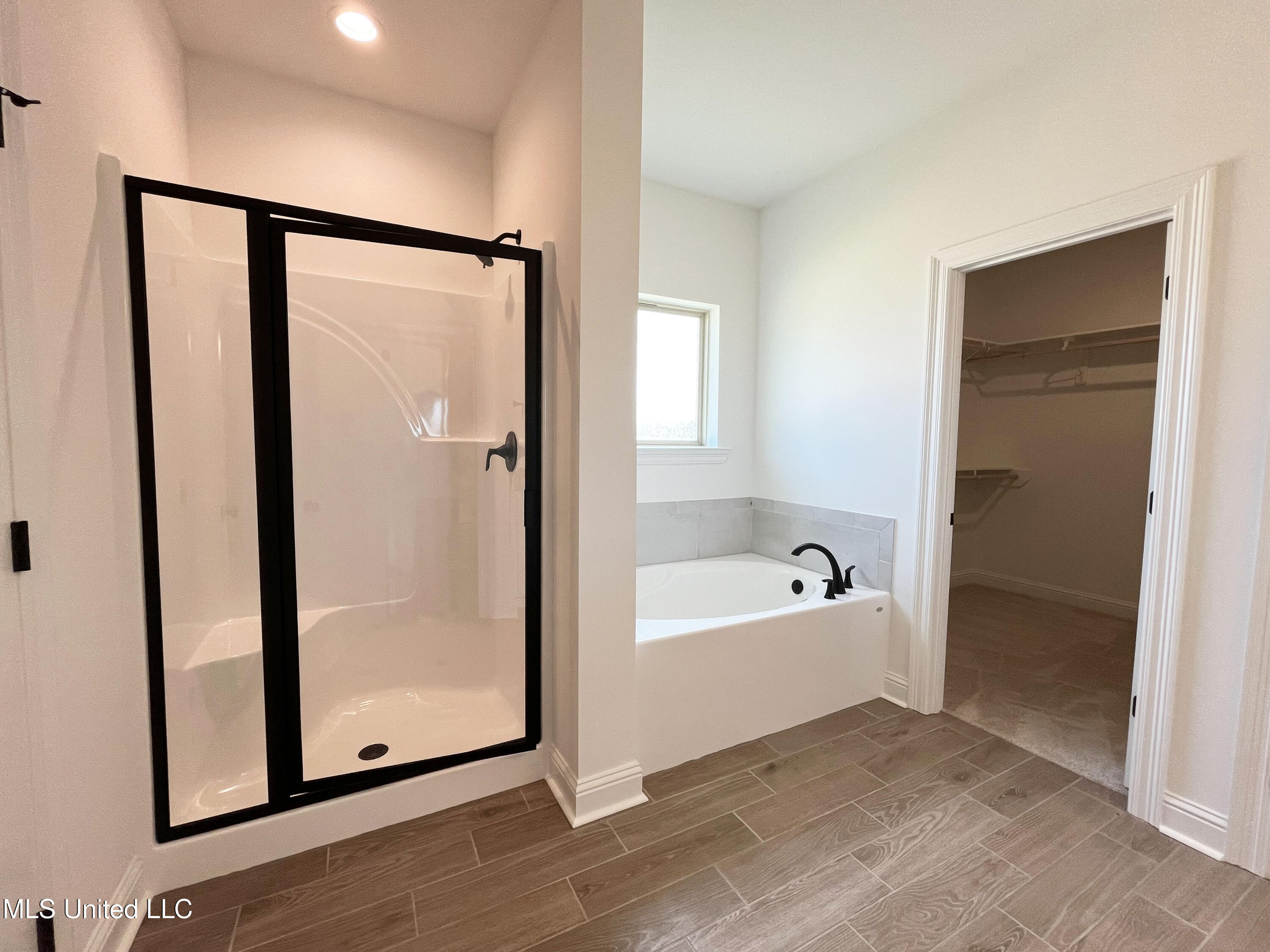 14393 Swan Ridge Circle Property Photo 11