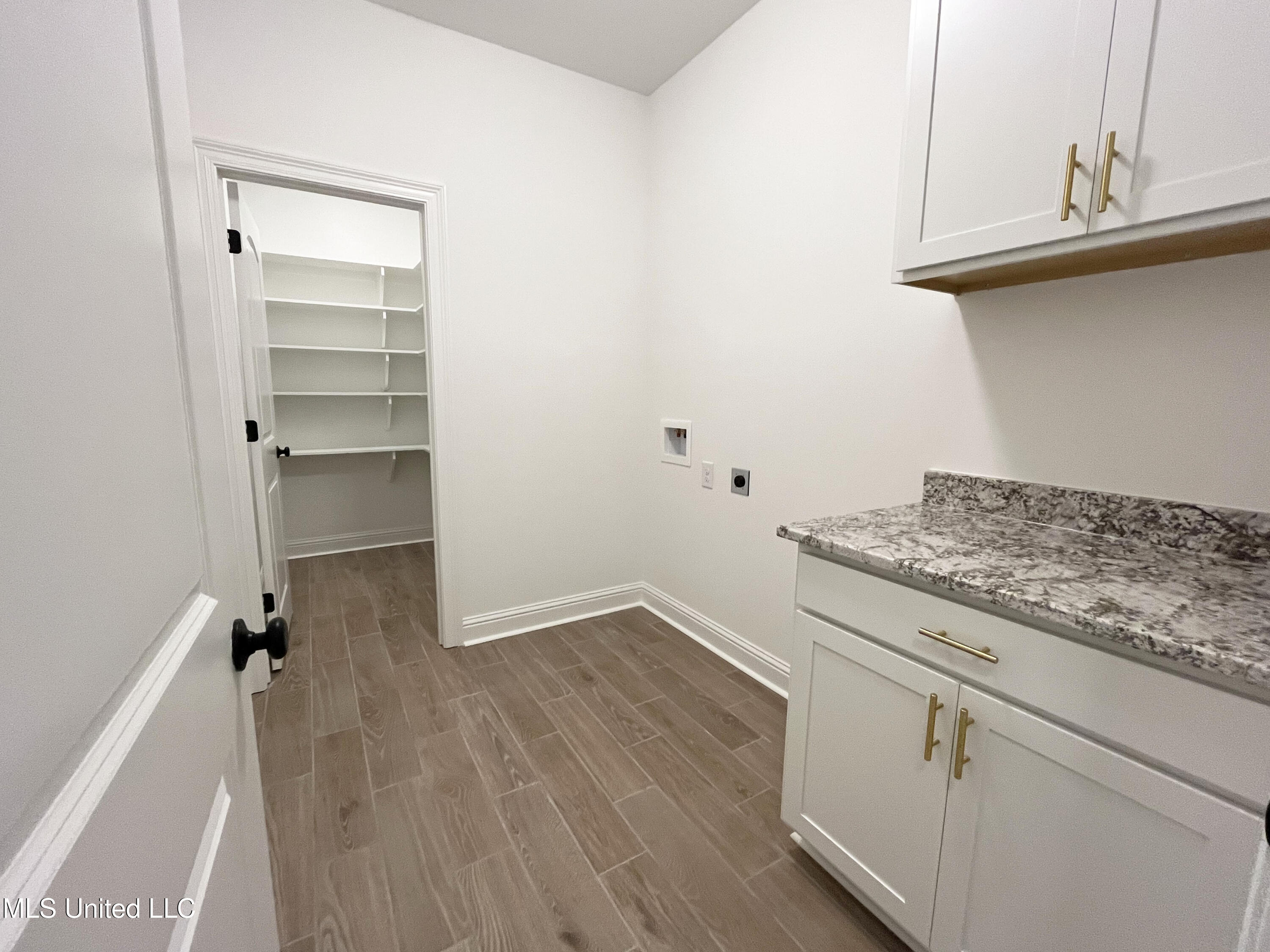 14393 Swan Ridge Circle Property Photo 18