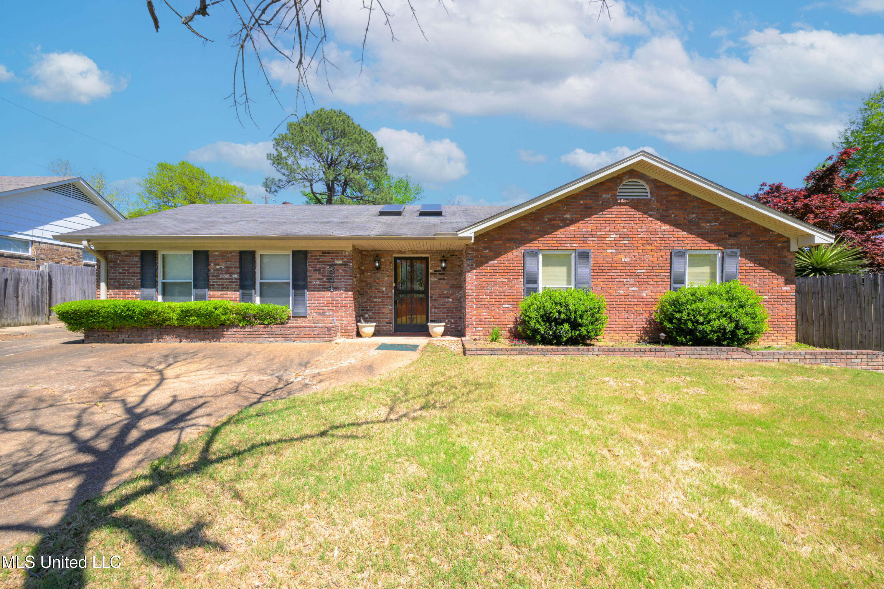 1234 Claiborne Drive Property Photo 1