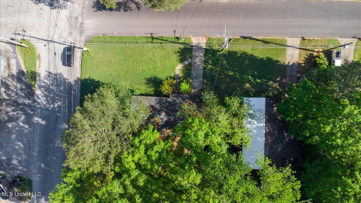 3161 45th Street Property Photo 5