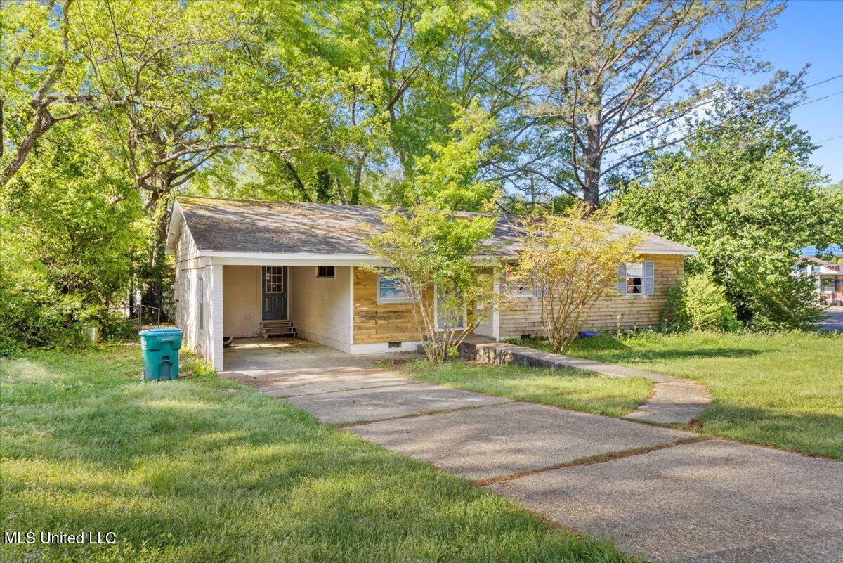 3161 45th Street Property Photo 8