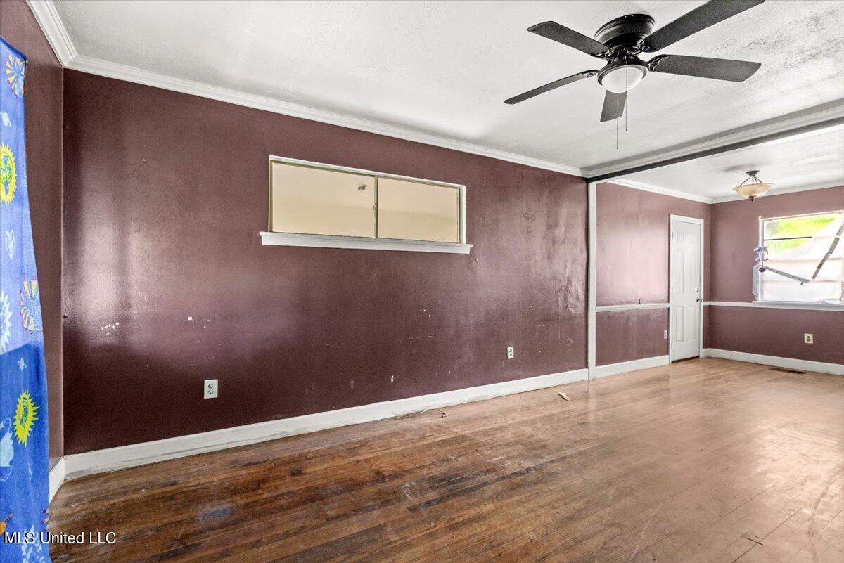 3161 45th Street Property Photo 11