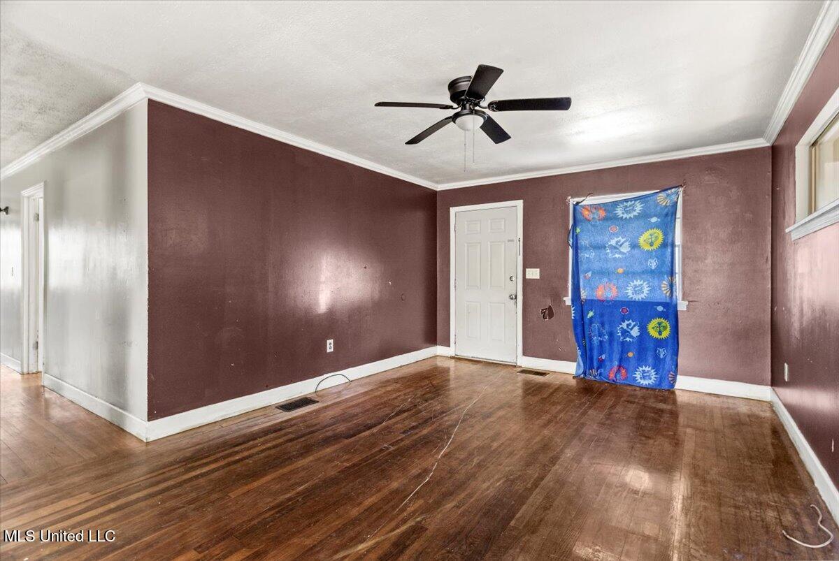 3161 45th Street Property Photo 13