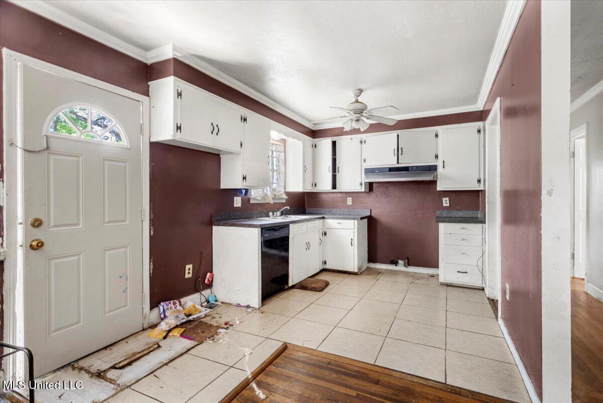 3161 45th Street Property Photo 16