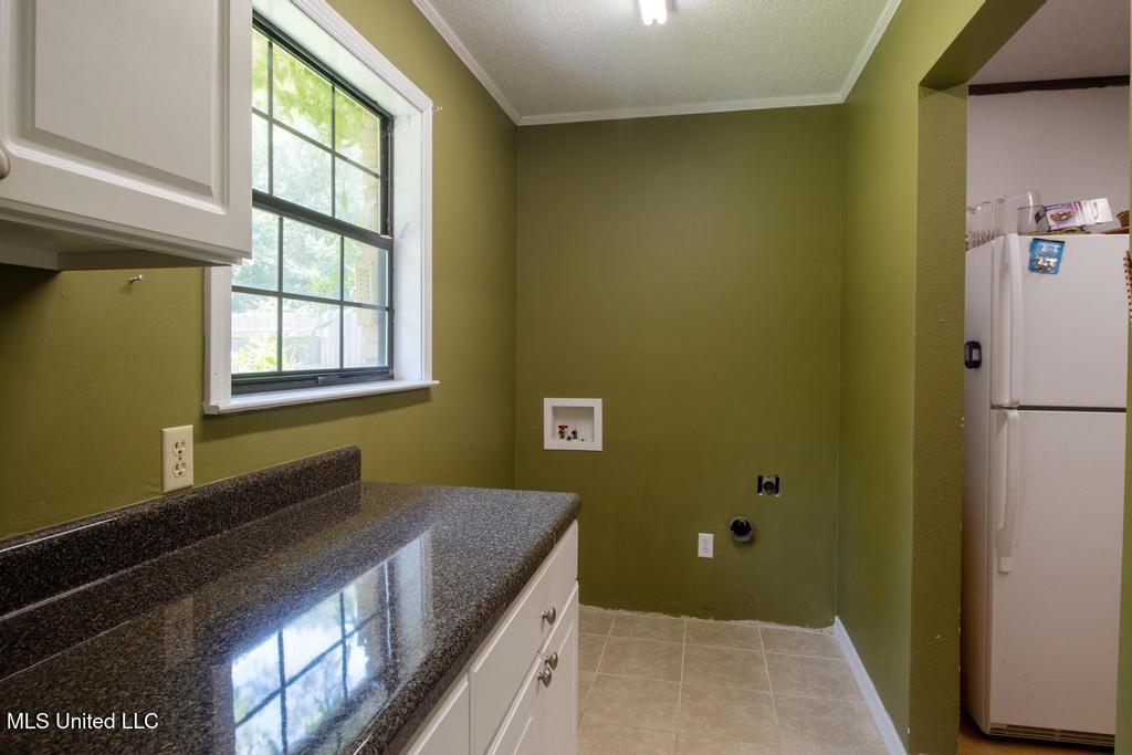 419 Cove Drive Property Photo 13