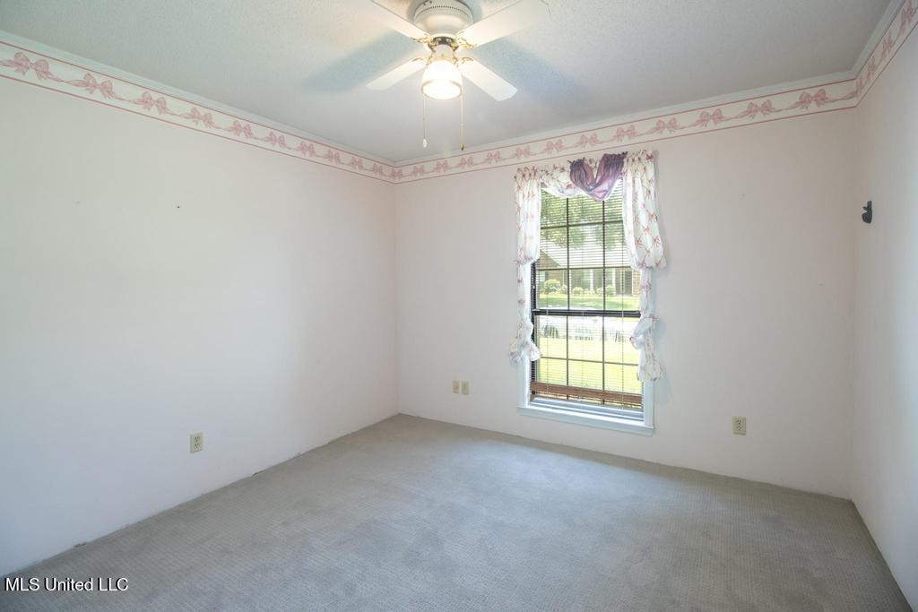 419 Cove Drive Property Photo 19