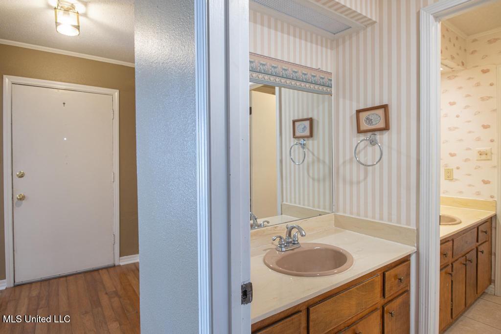 419 Cove Drive Property Photo 25