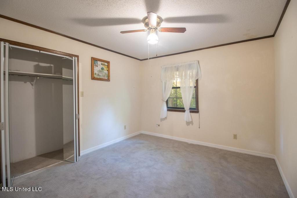 419 Cove Drive Property Photo 26