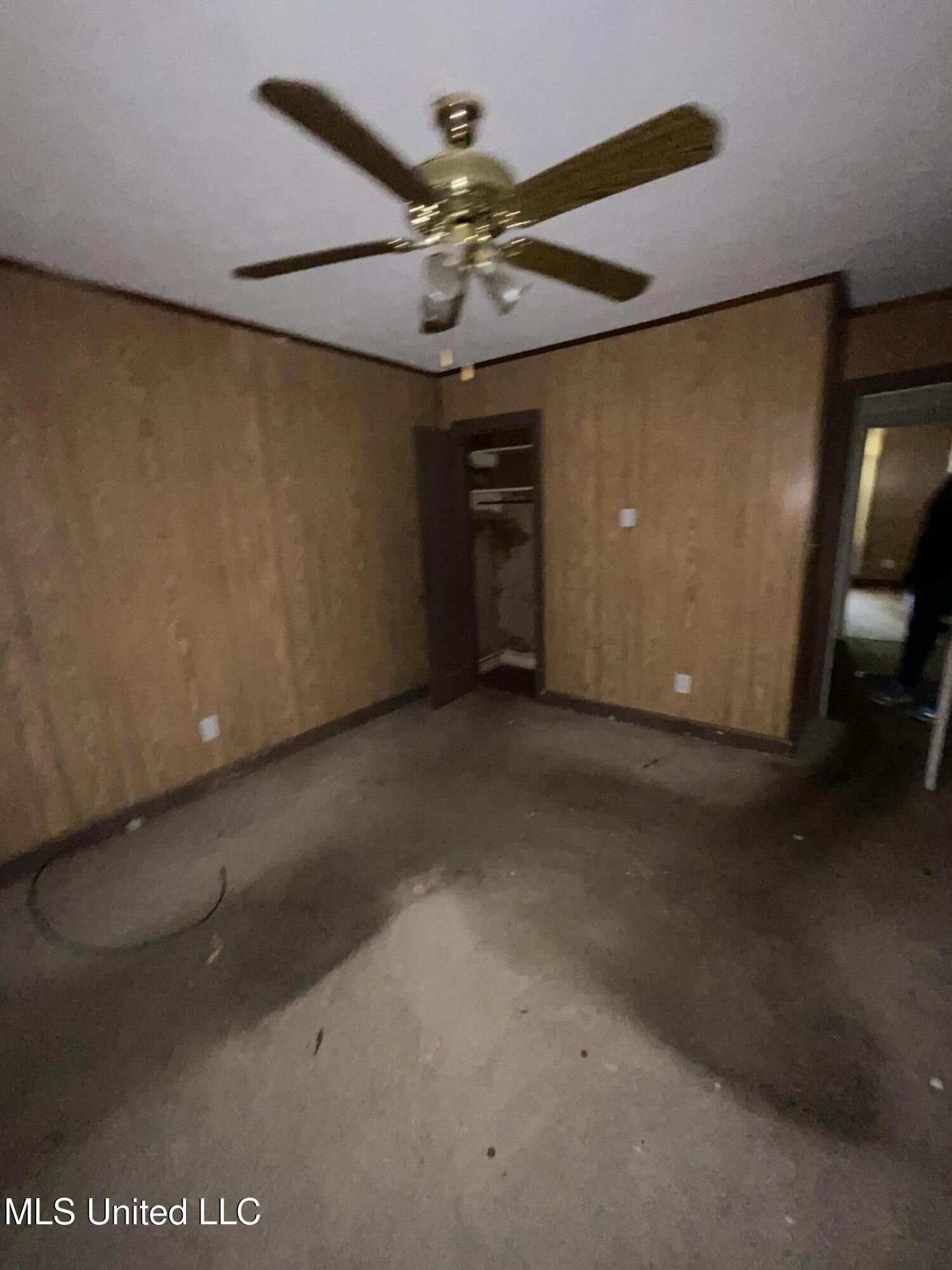 4228 Johnson Court Property Photo 4