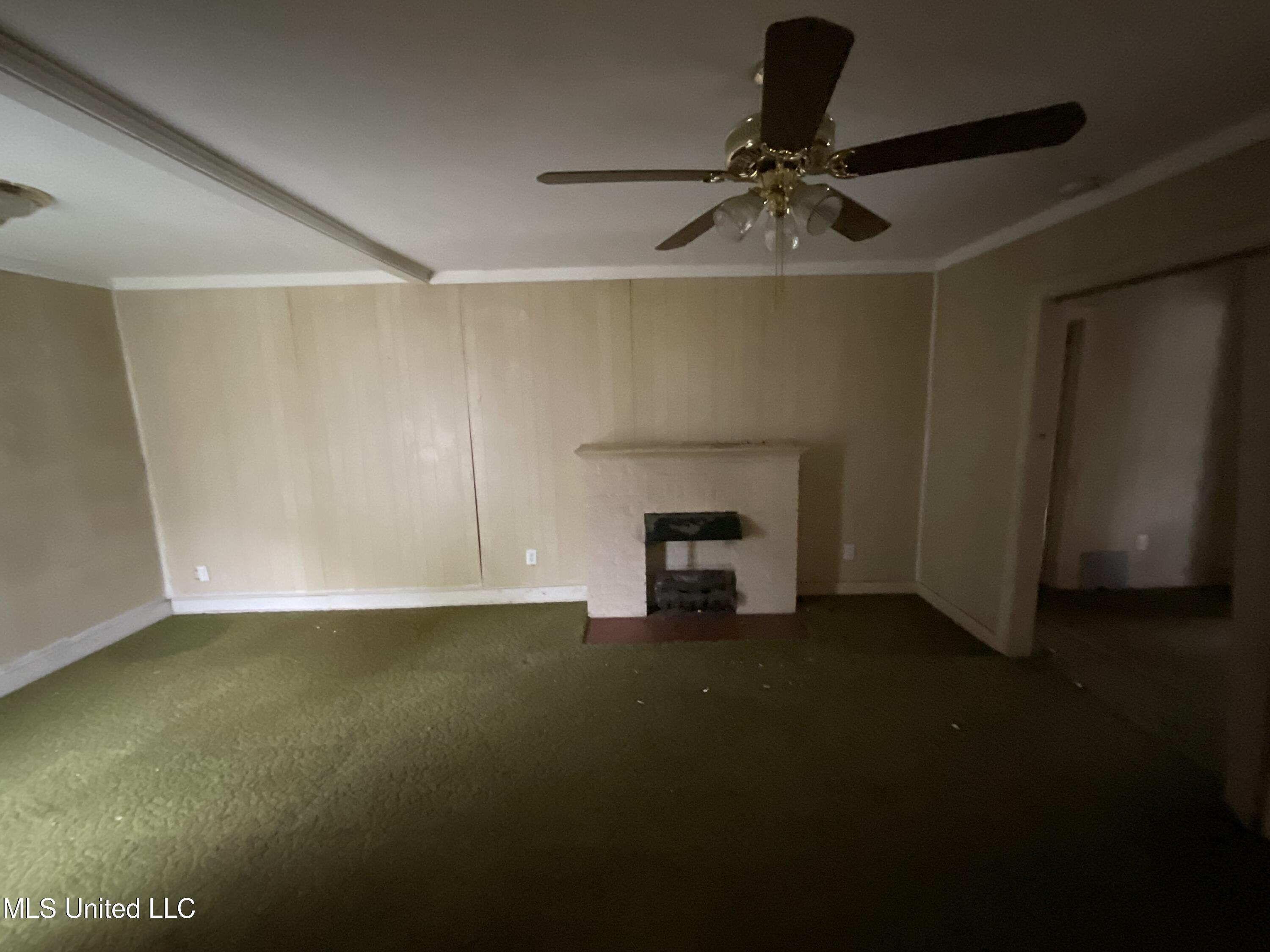 4228 Johnson Court Property Photo 8