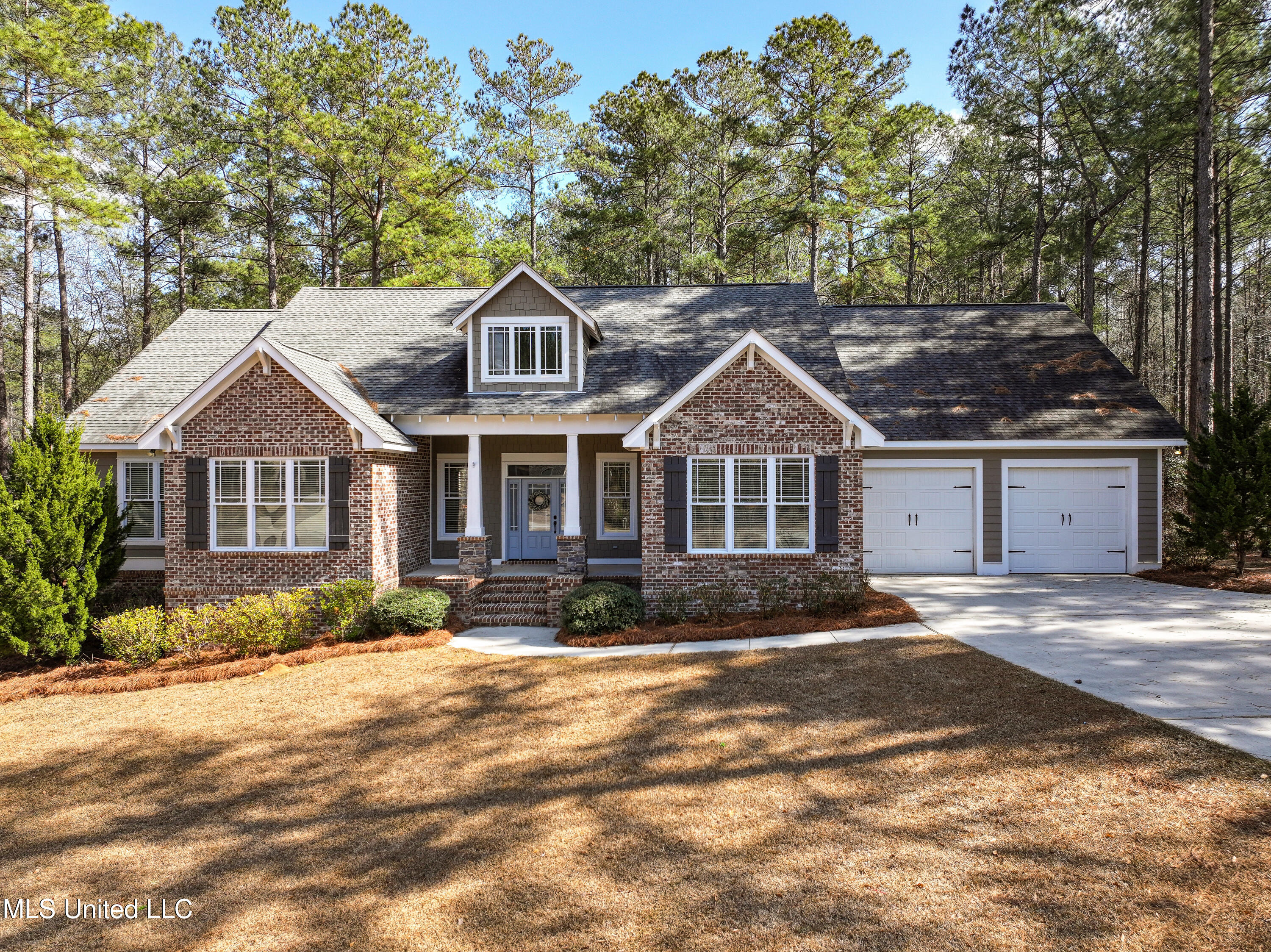 14 Iron Horse Lane Property Photo 1