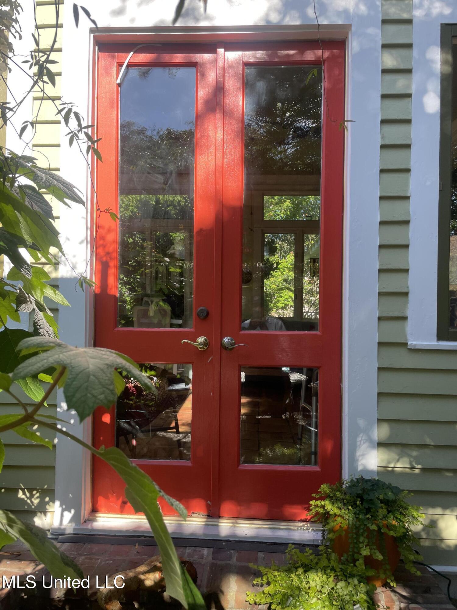 800 Gillespie Street Property Photo 23