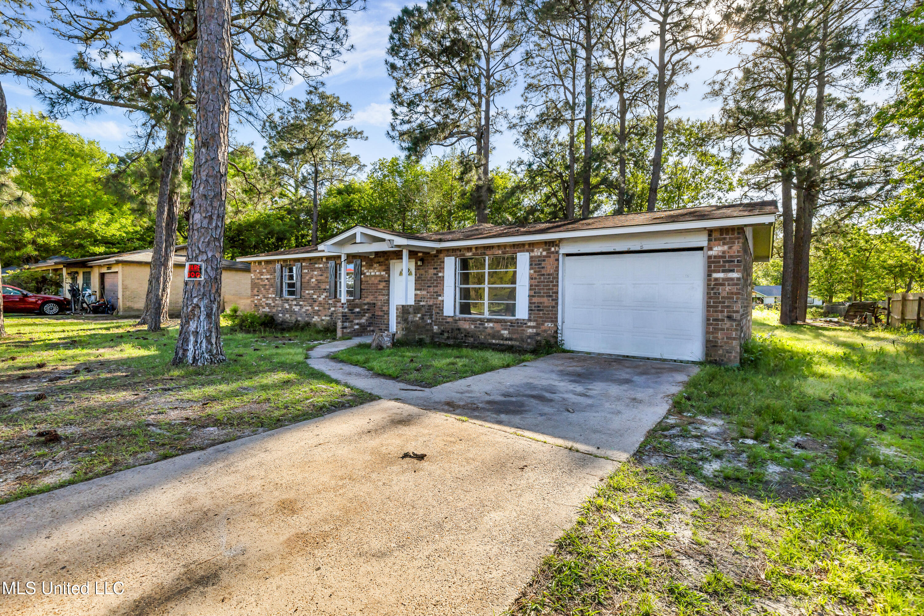 2313 Ladnier Road Property Photo 3