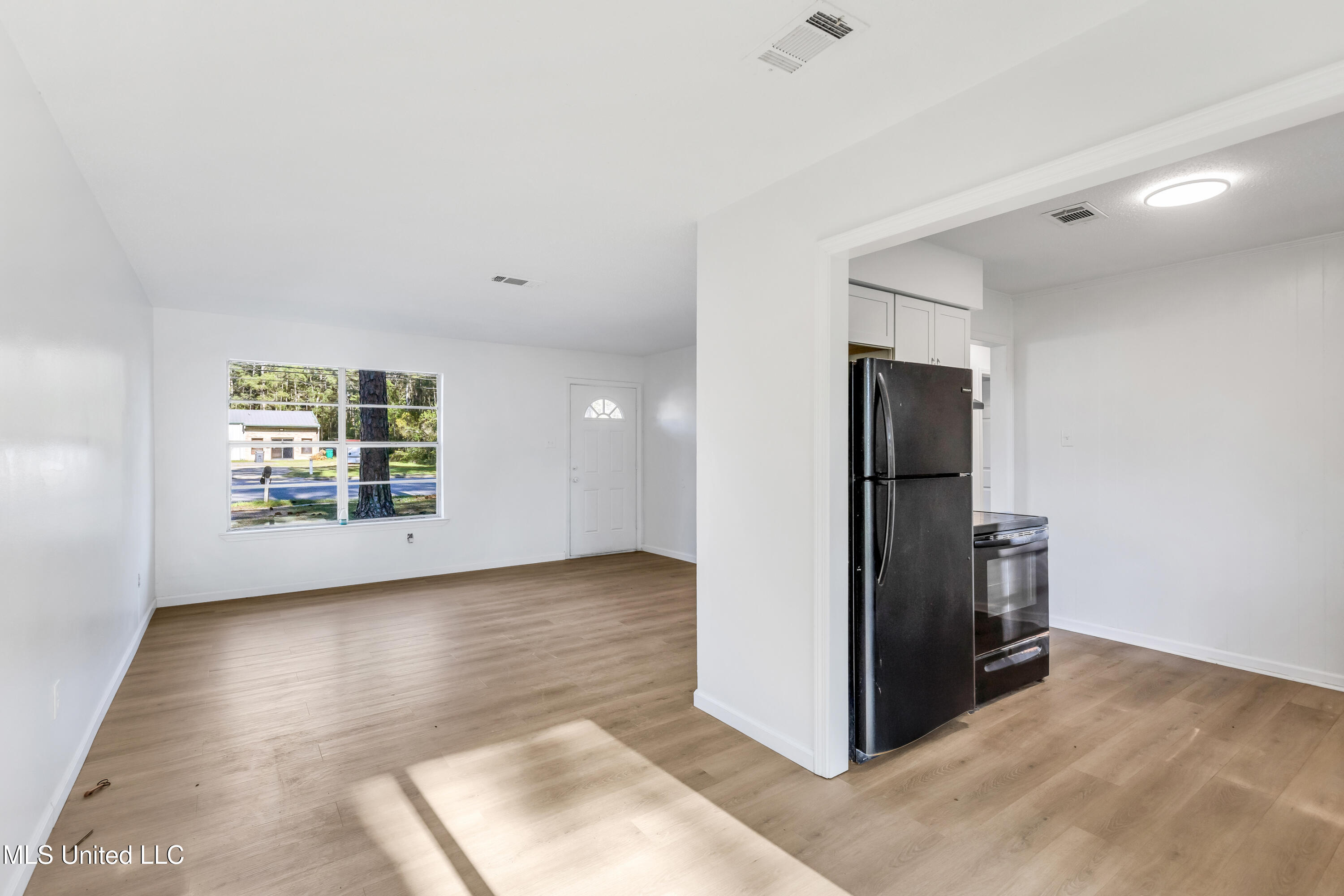 2313 Ladnier Road Property Photo 8