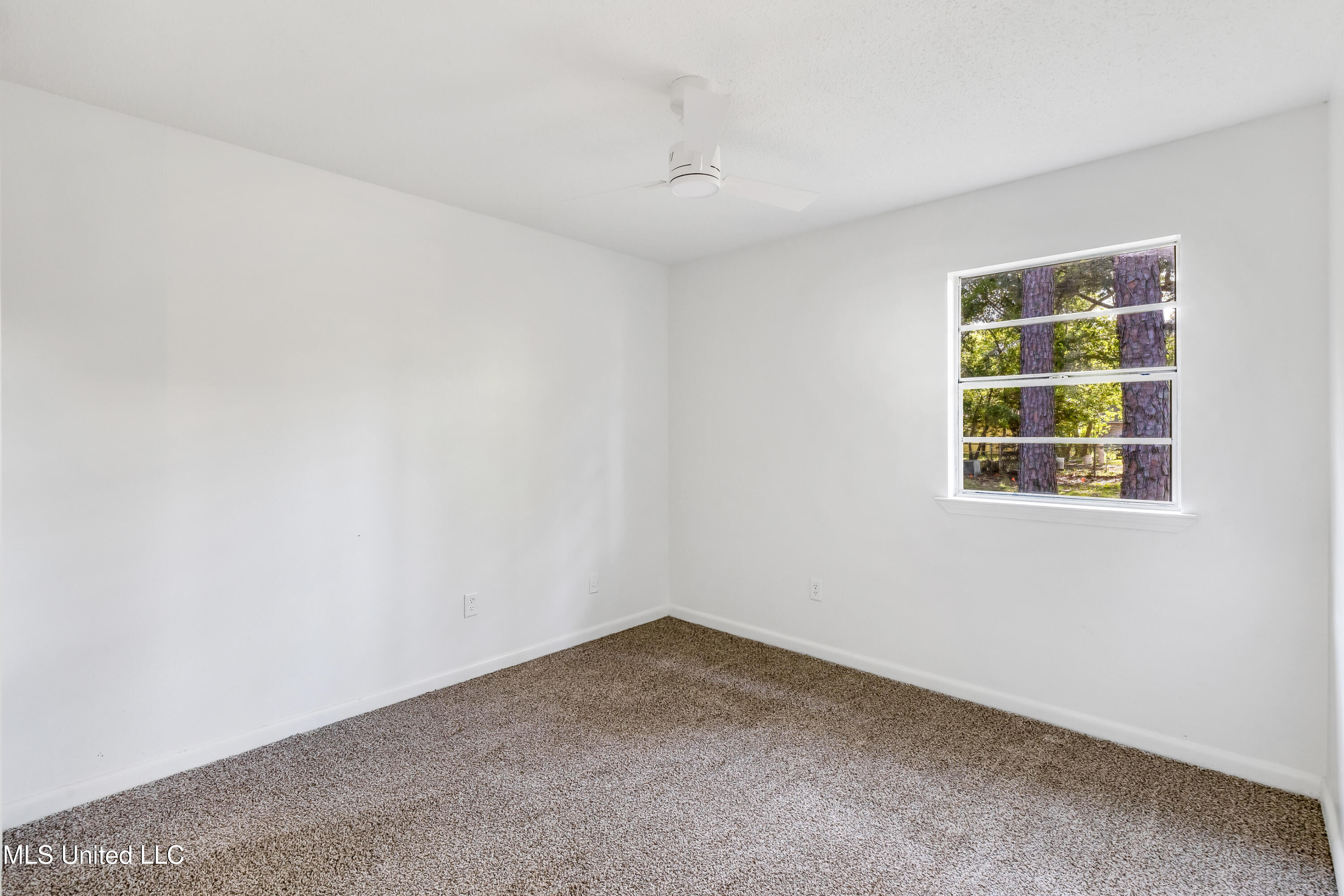 2313 Ladnier Road Property Photo 12
