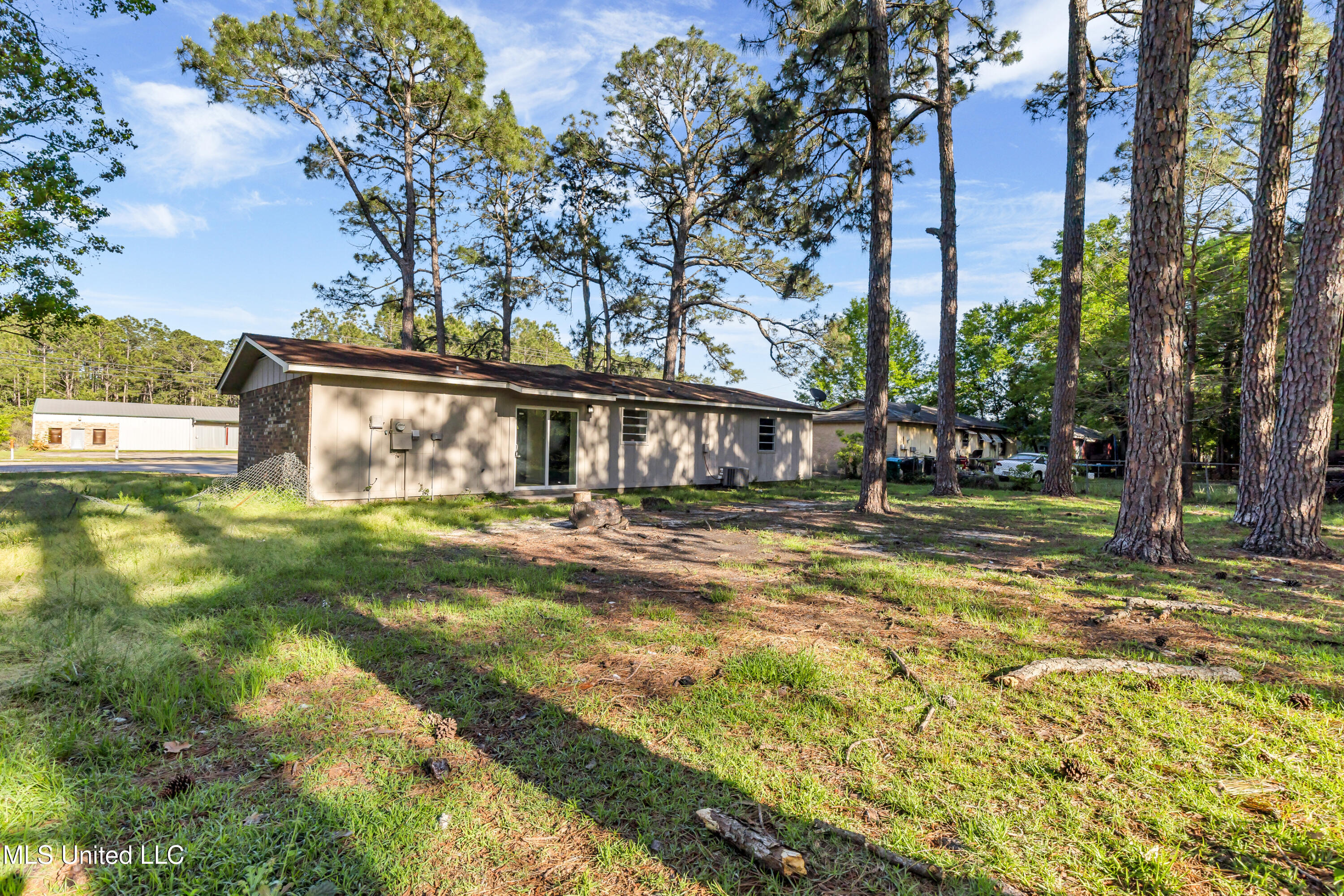 2313 Ladnier Road Property Photo 20