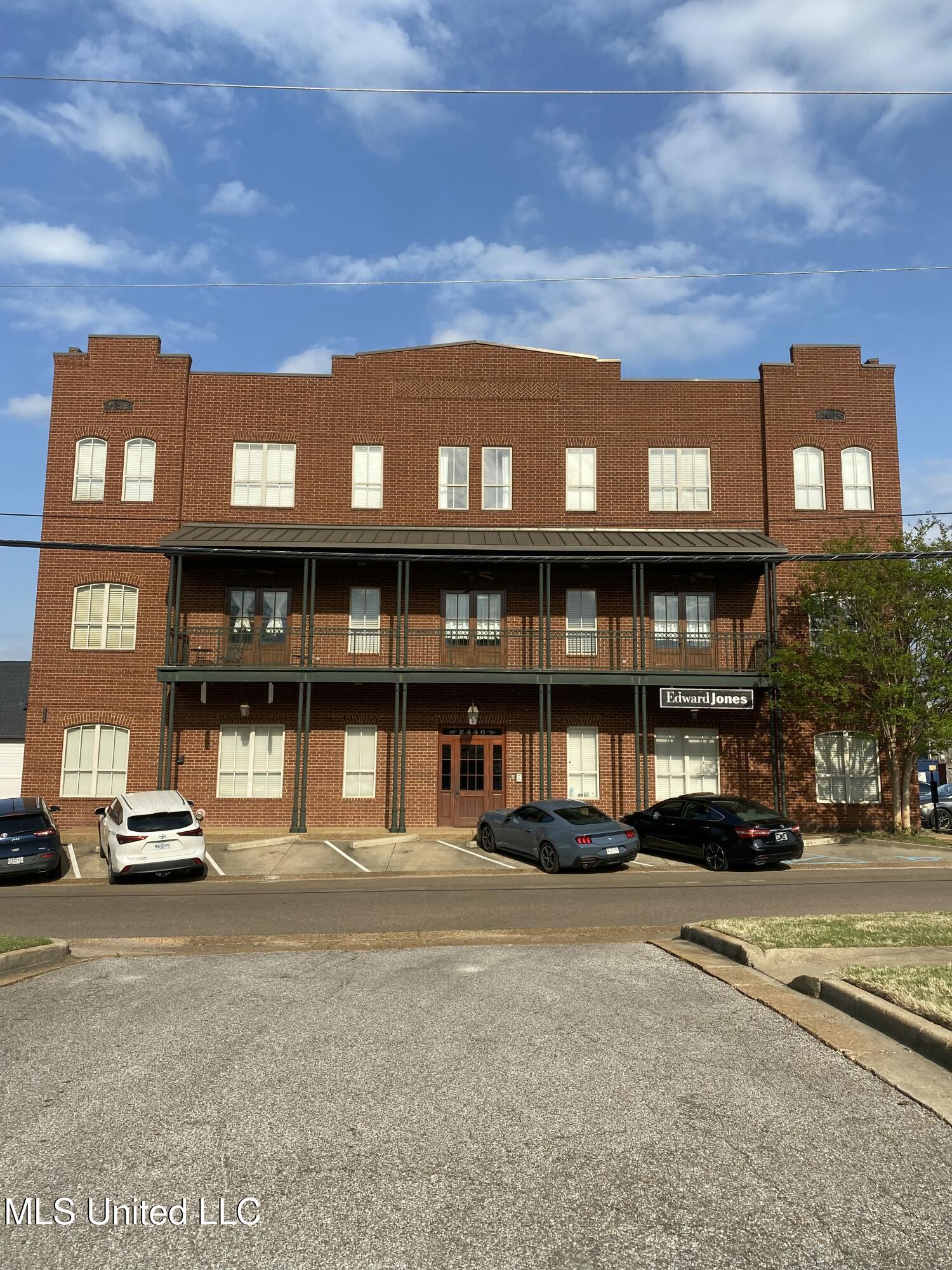 2446 Caffey Street Property Photo 2