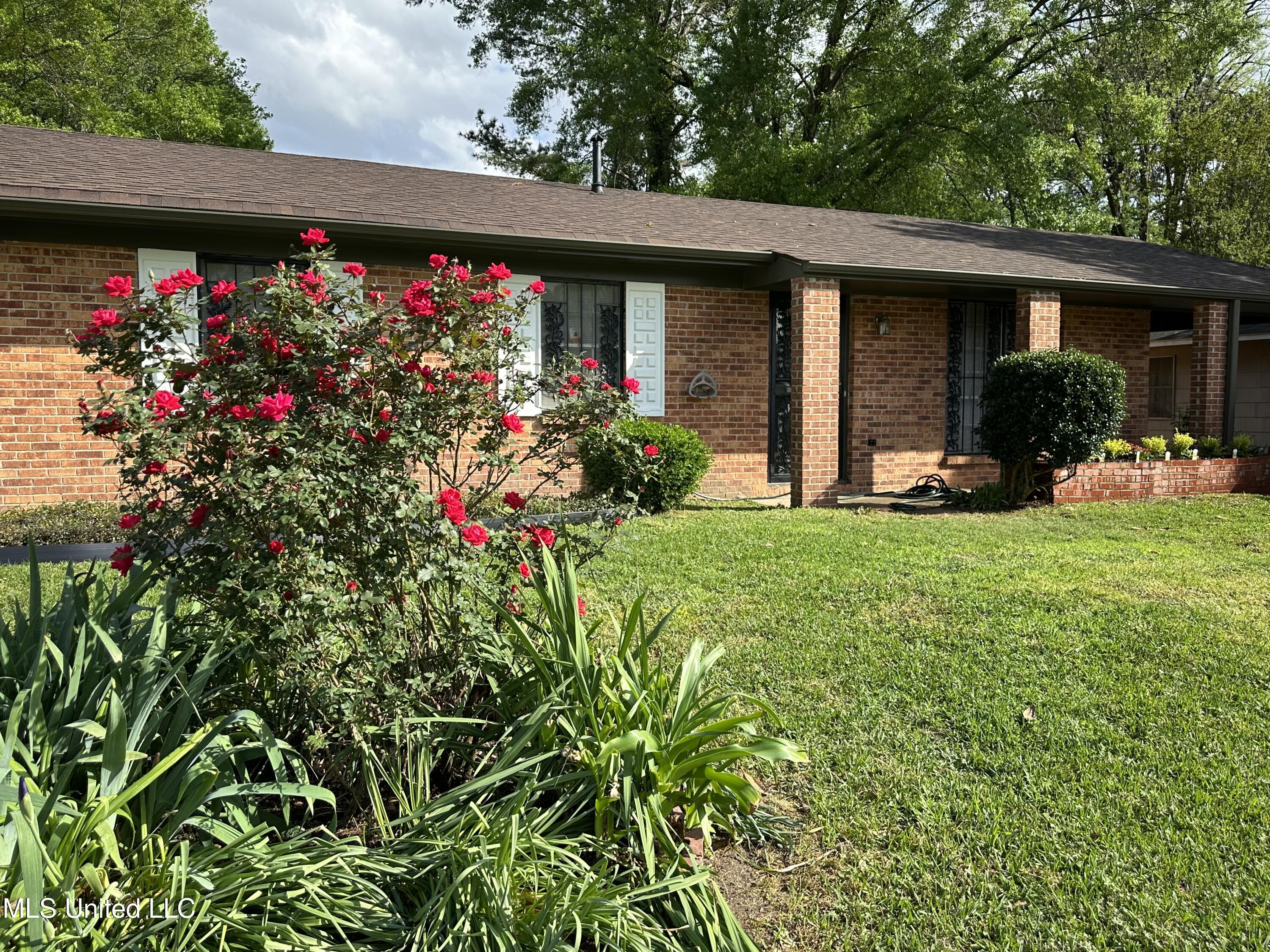 138 William Mckinley Circle Property Photo 1