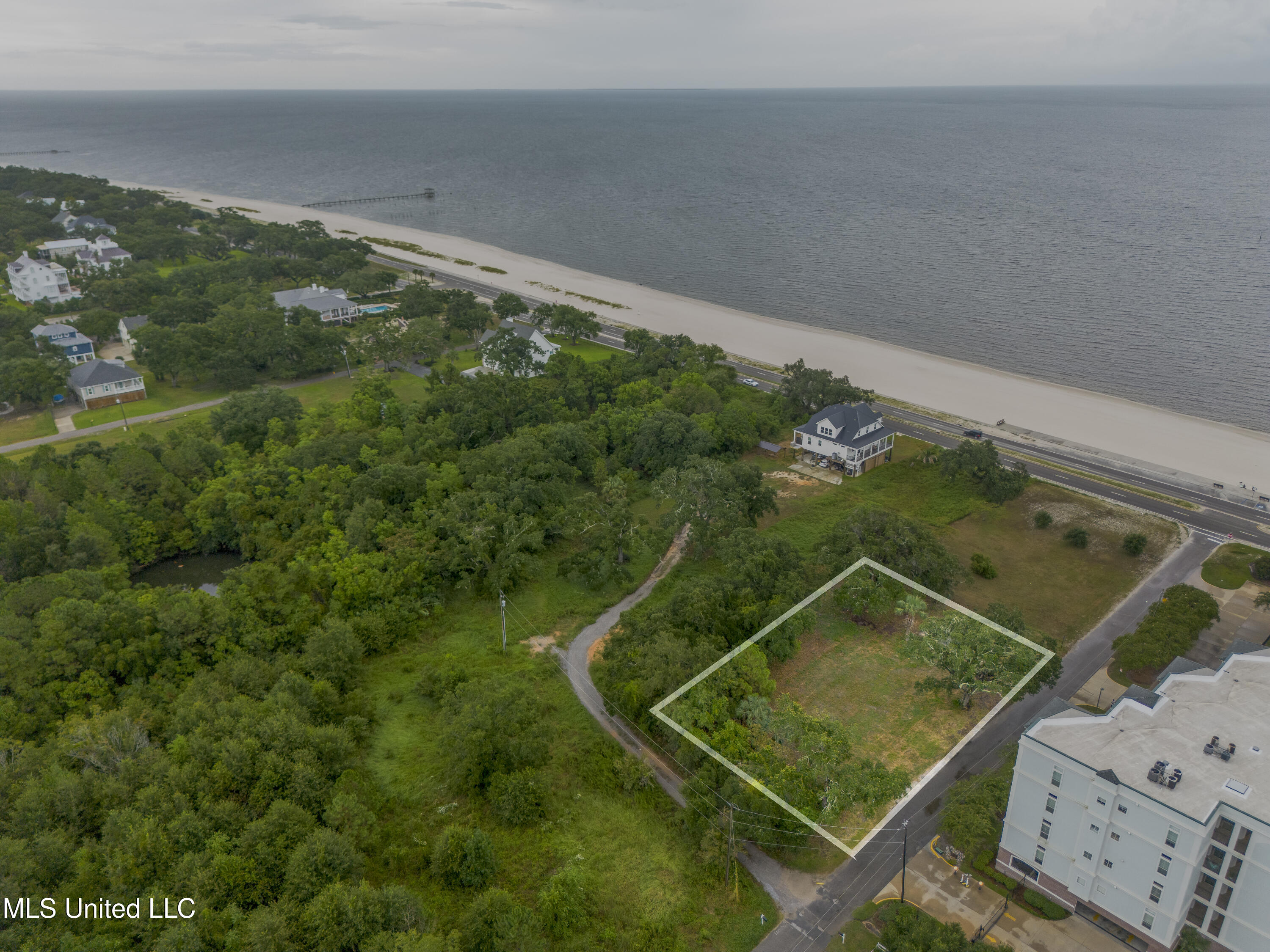 120 Boisdore Avenue Property Photo 9