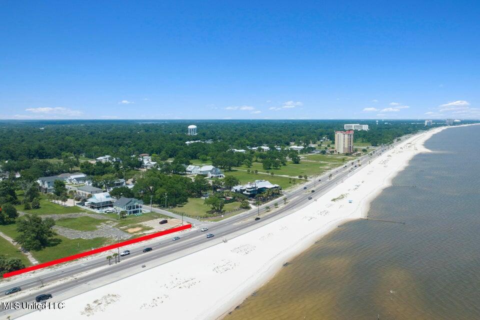 830 Beach Drive Property Photo