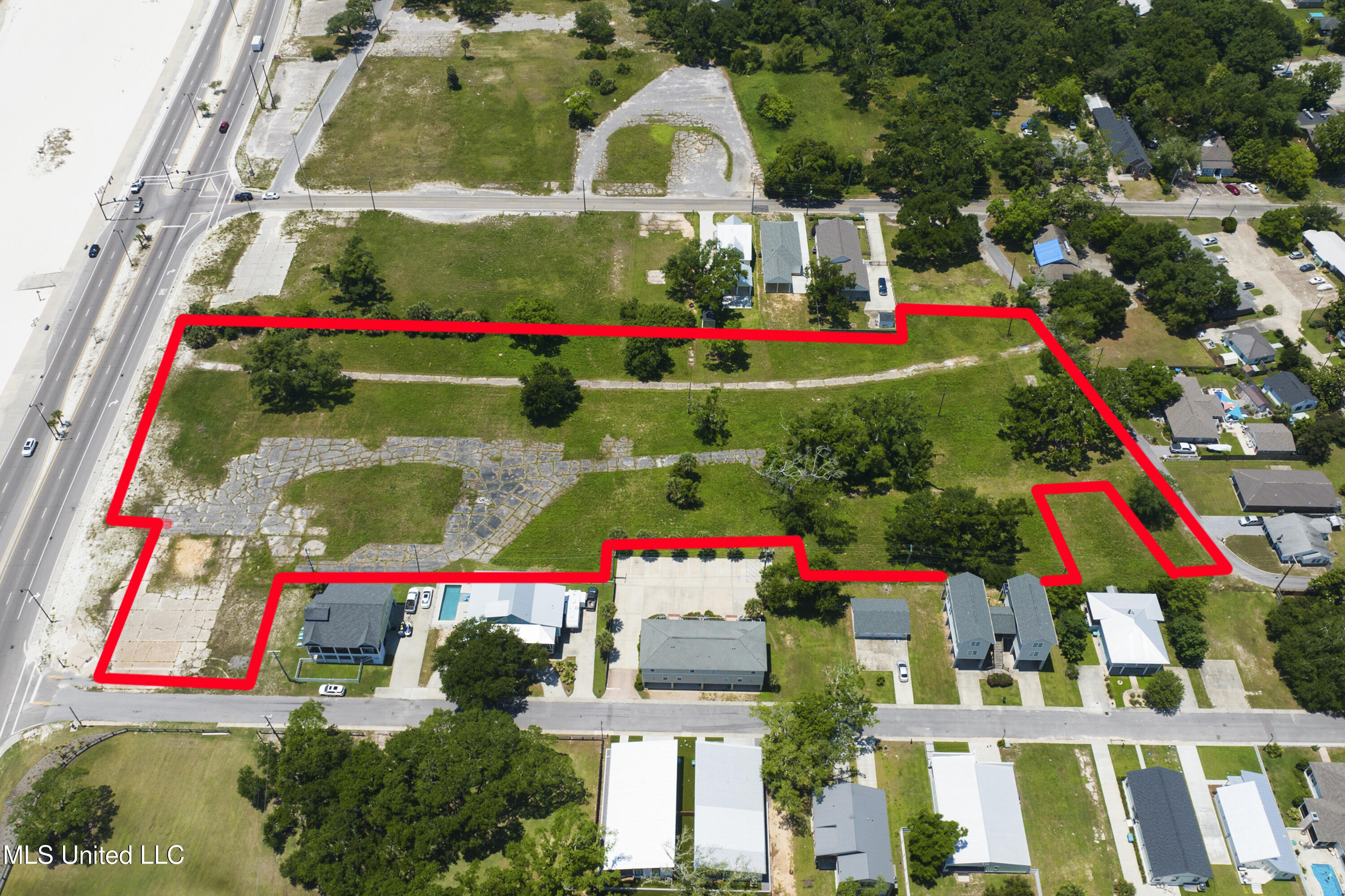 830 E Beach Boulevard Property Photo 14