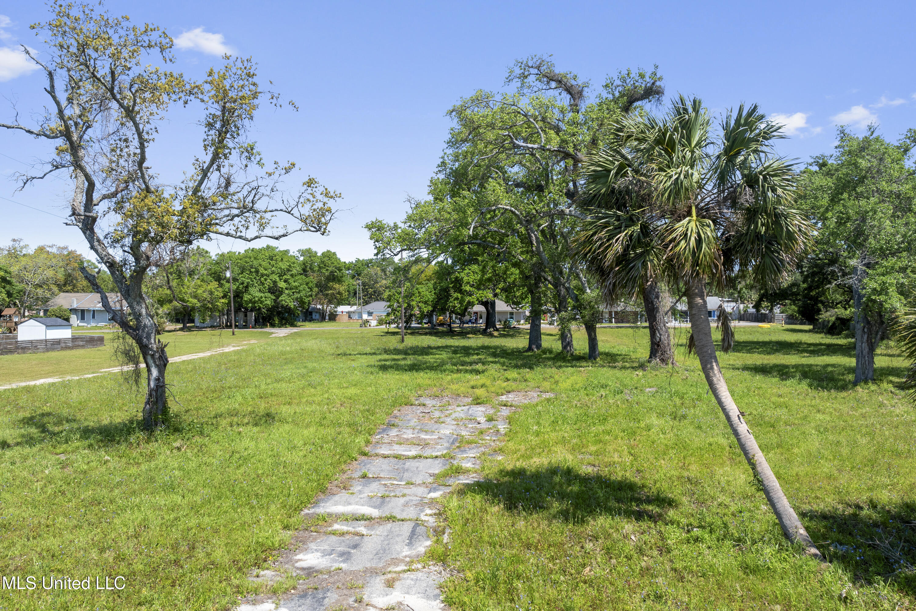 830 E Beach Boulevard Property Photo 22