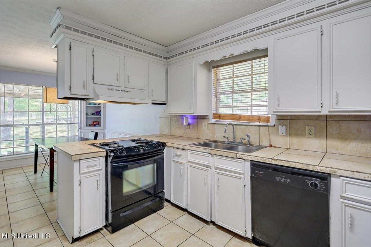 5530 Spencer Drive Property Photo 11