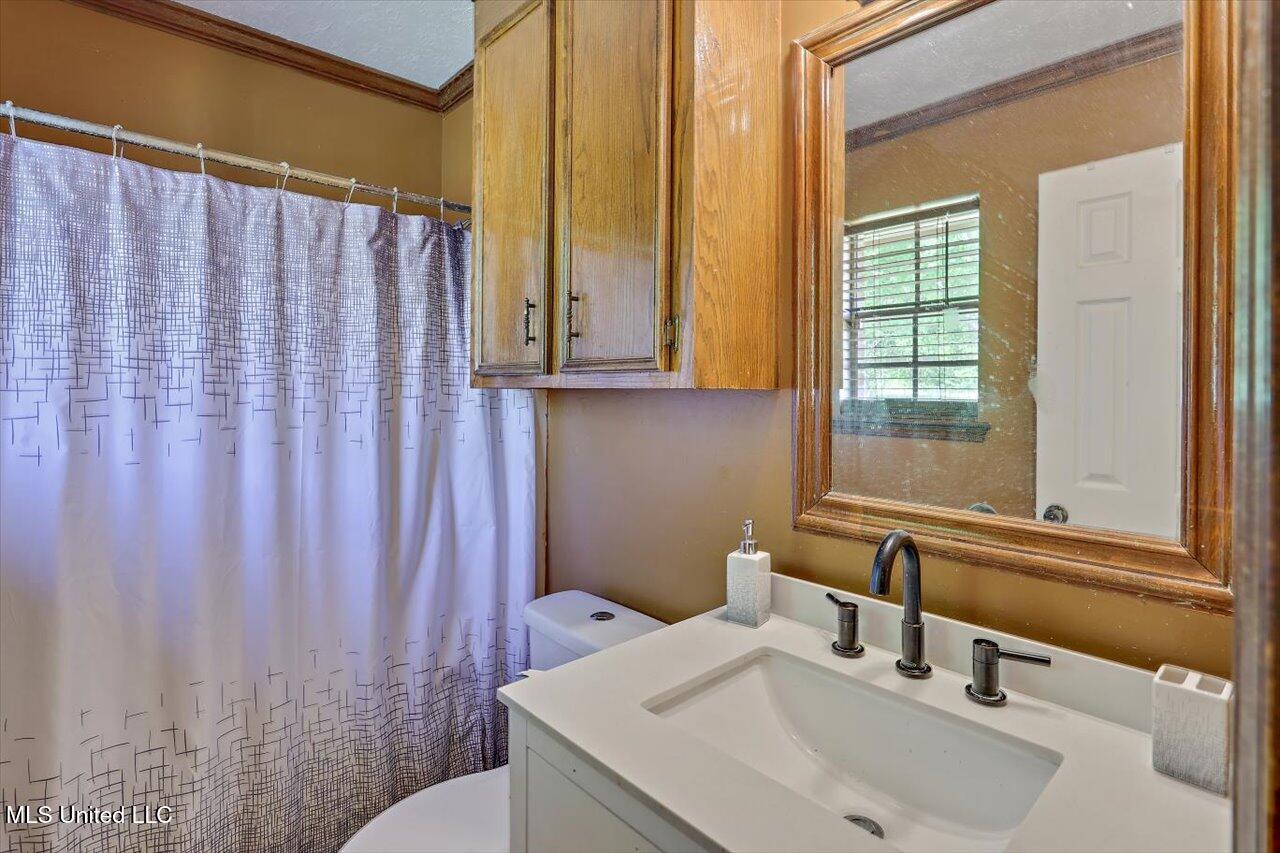 5530 Spencer Drive Property Photo 16