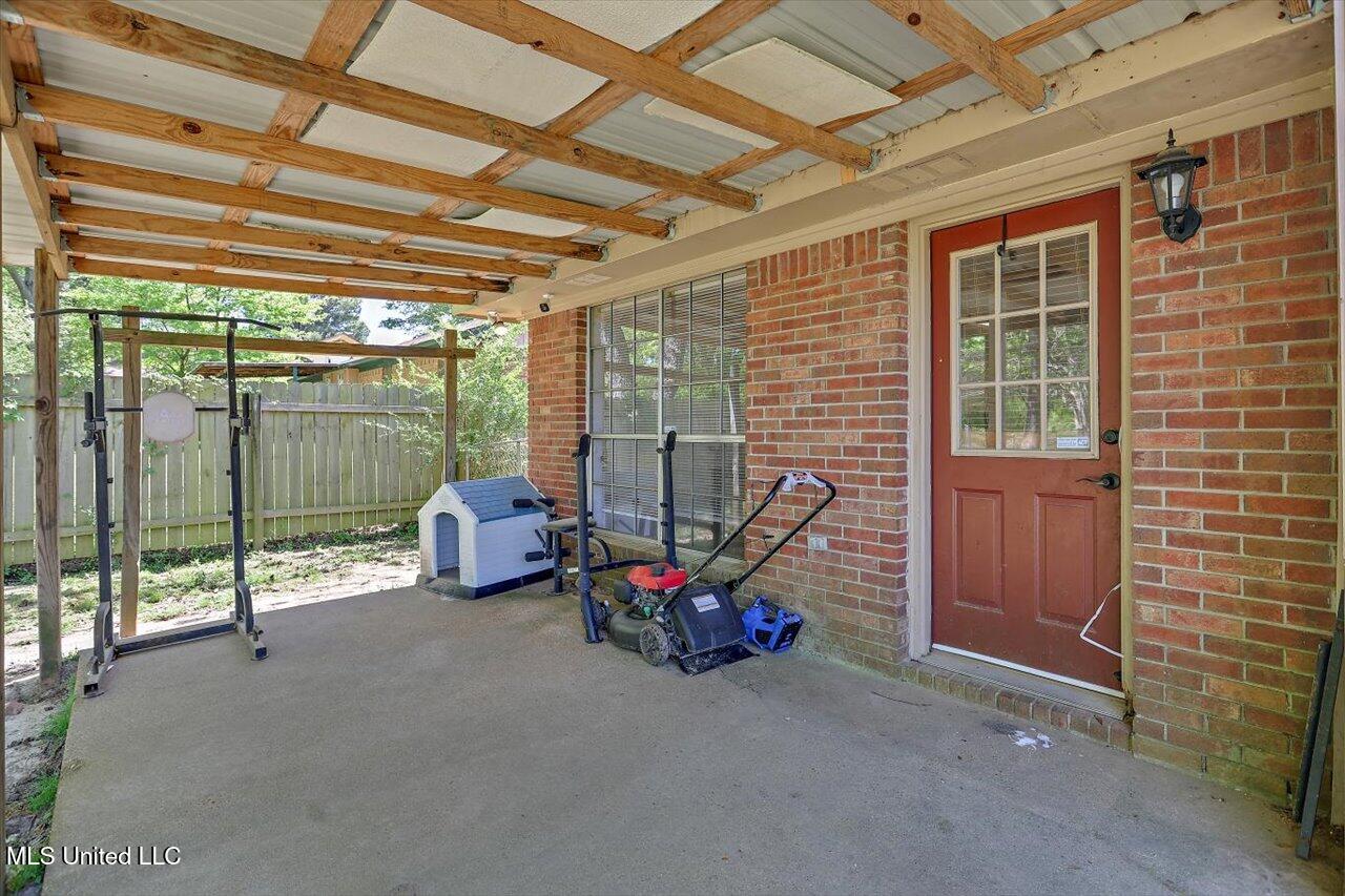 5530 Spencer Drive Property Photo 23