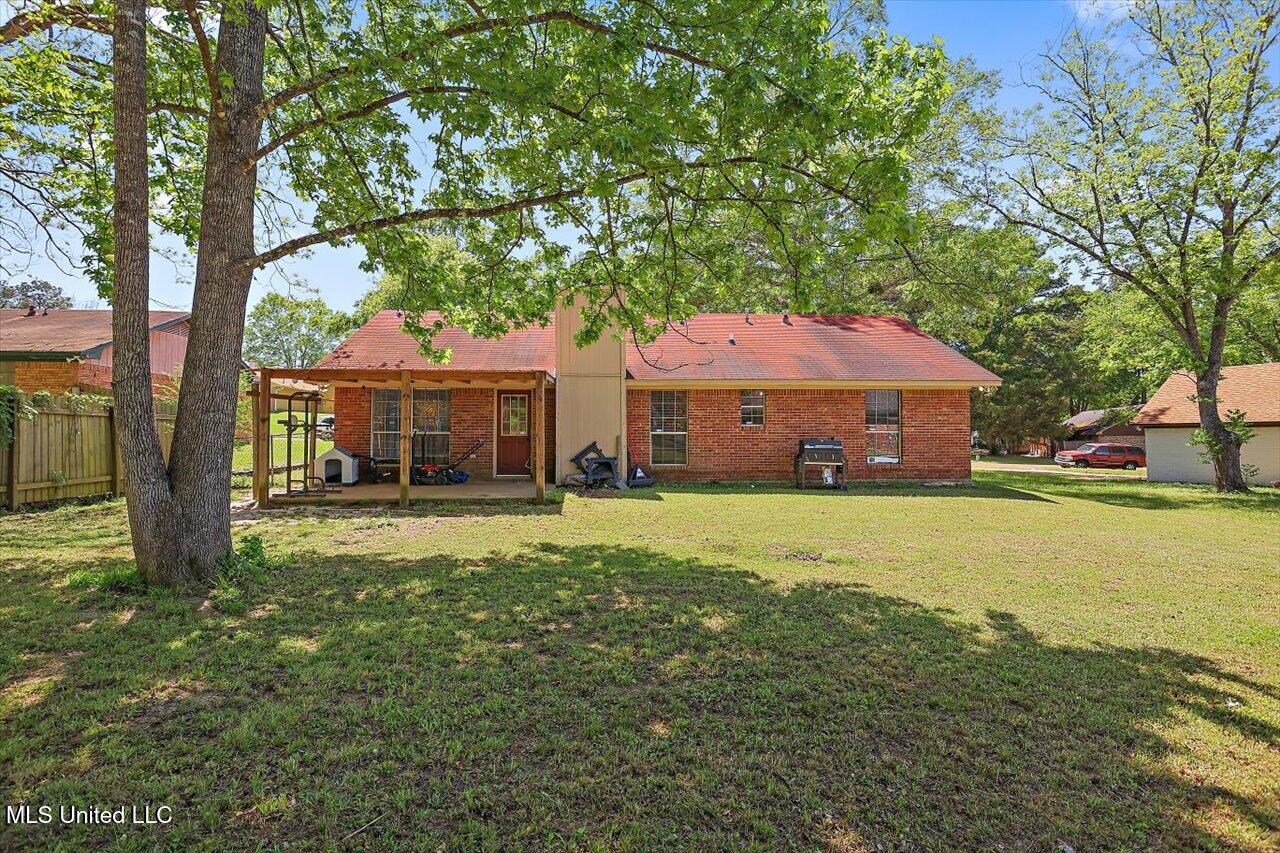 5530 Spencer Drive Property Photo 24