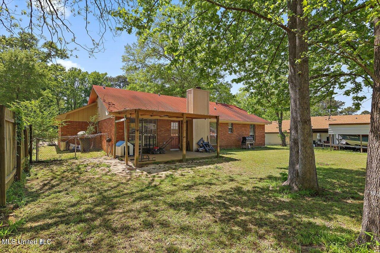 5530 Spencer Drive Property Photo 26