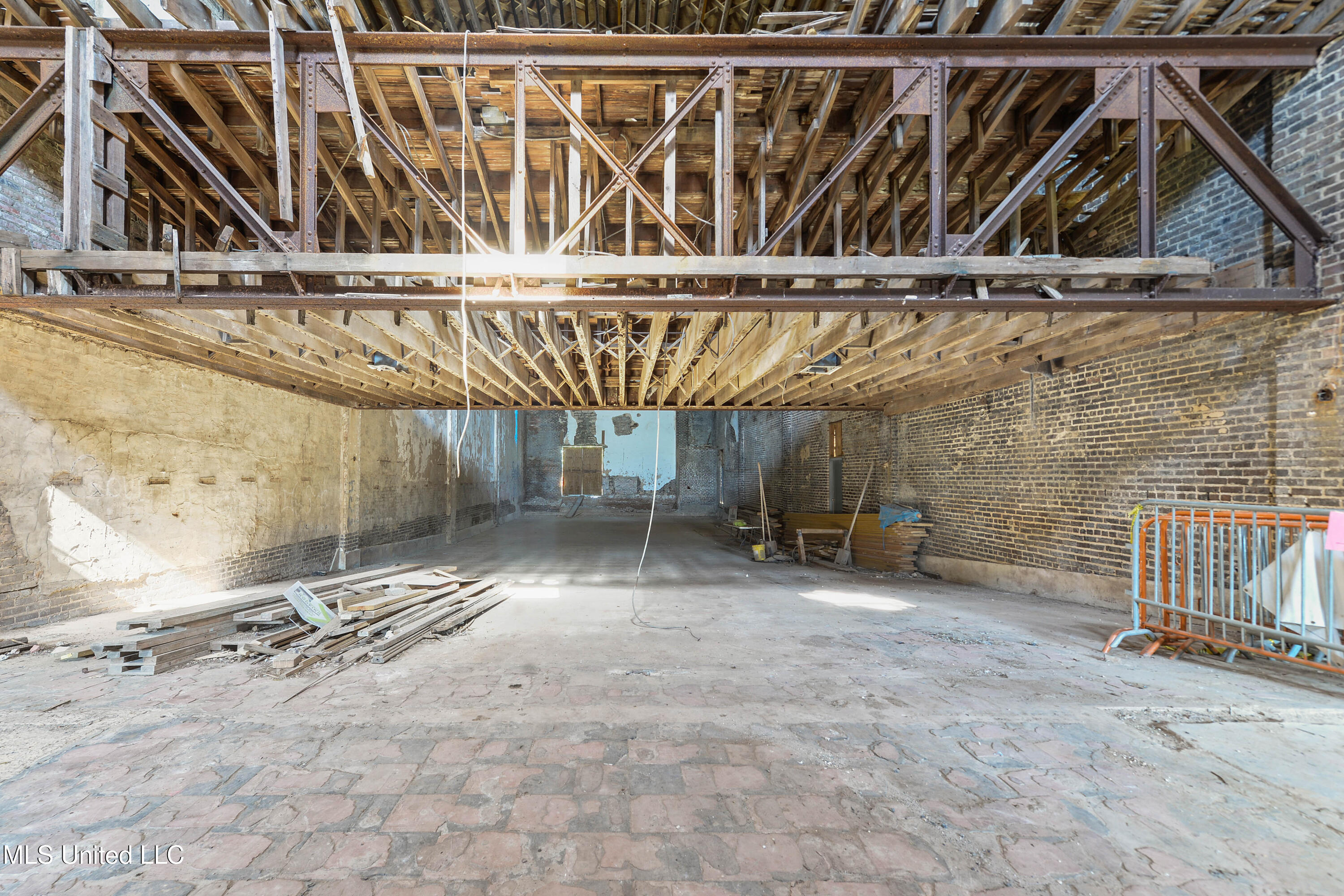 150 N Beach Boulevard Property Photo 3