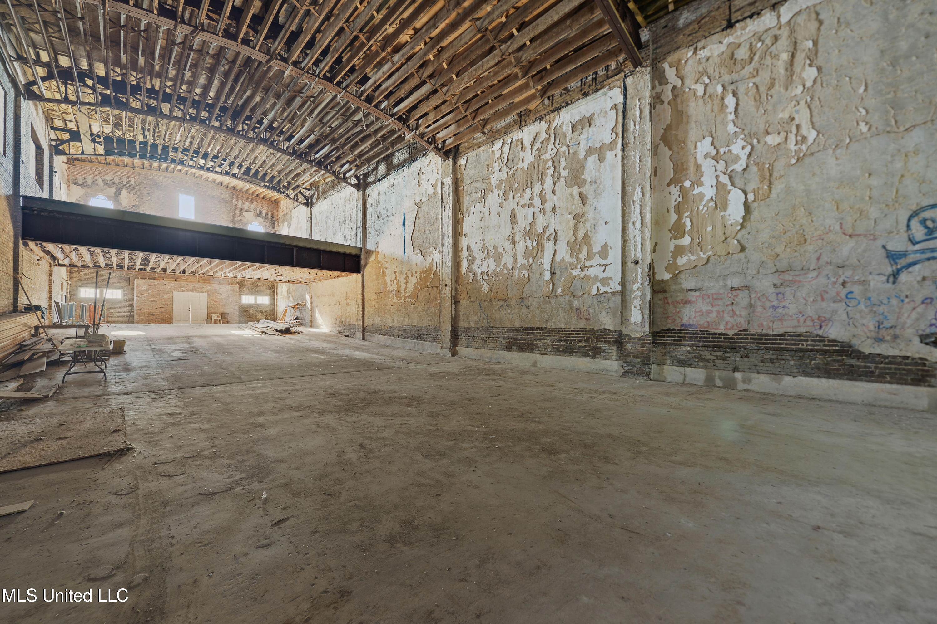 150 N Beach Boulevard Property Photo 5