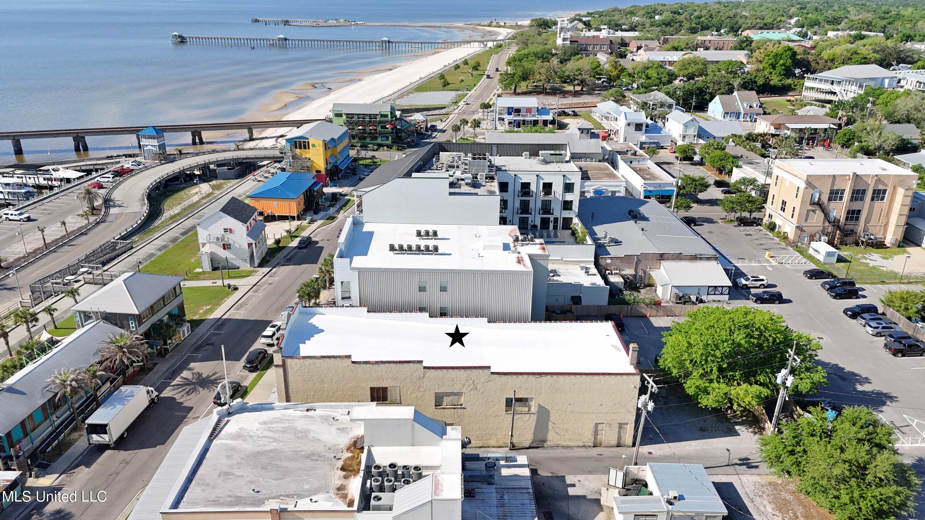150 N Beach Boulevard Property Photo 18
