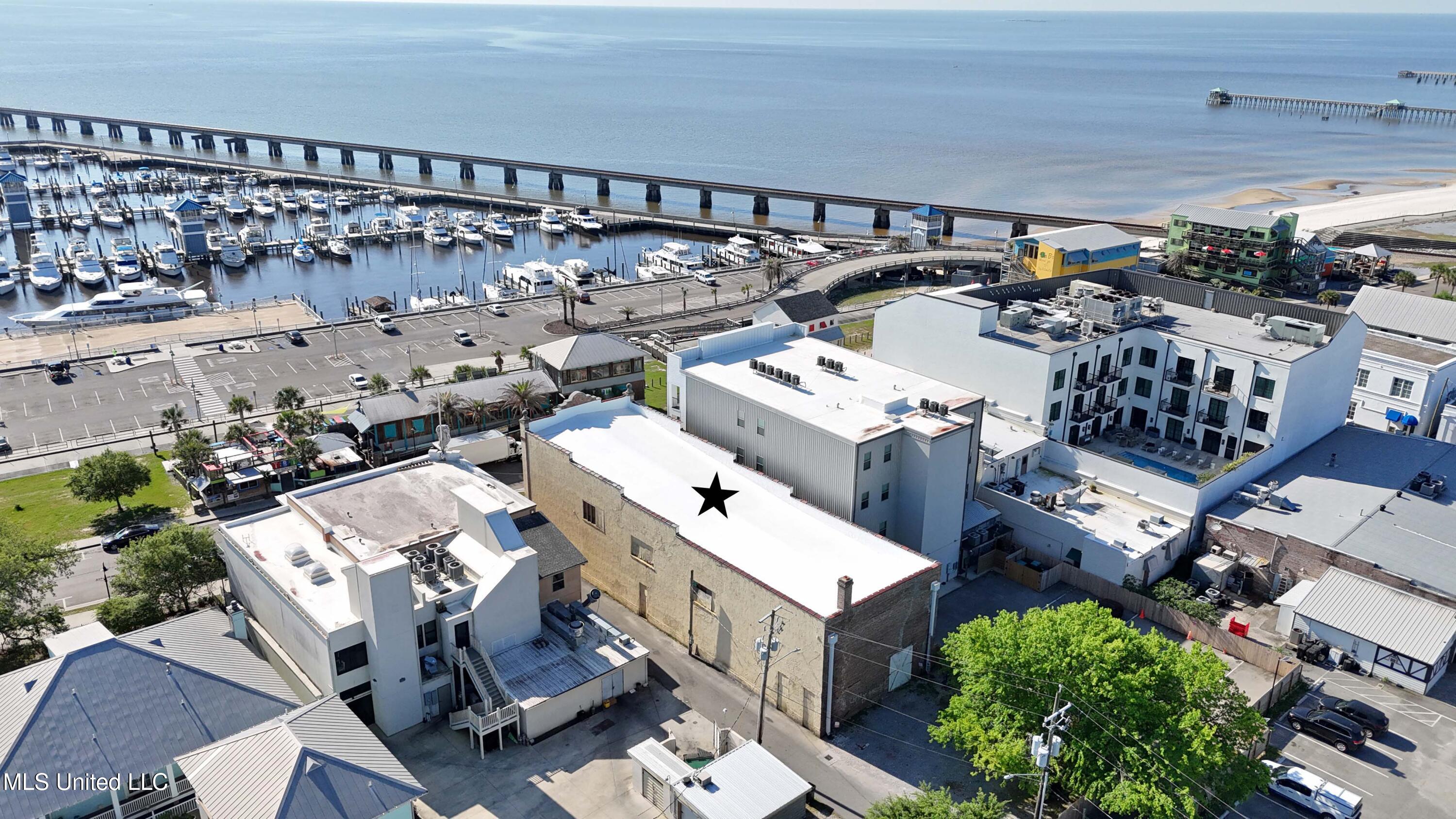 150 N Beach Boulevard Property Photo 19