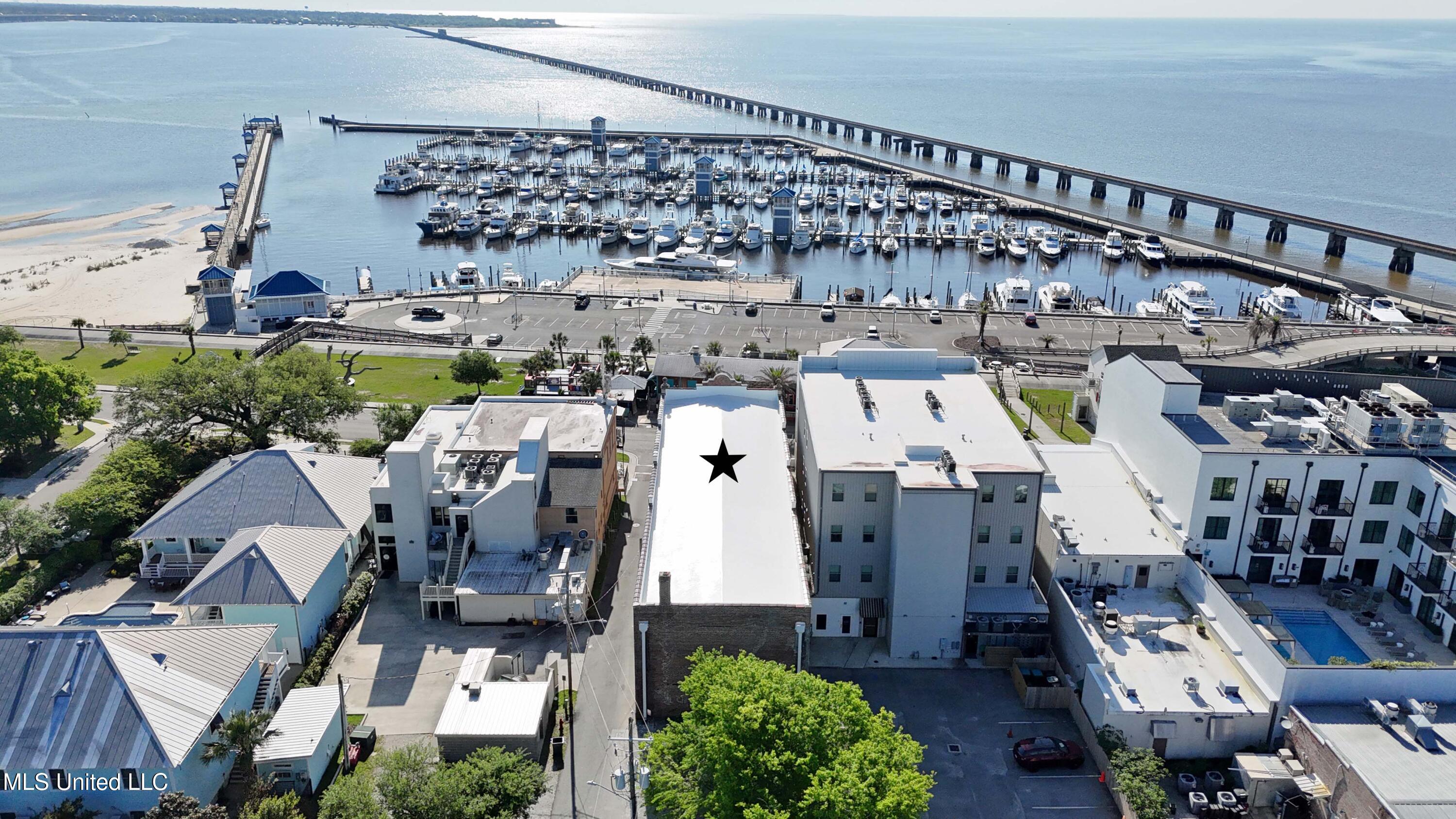 150 N Beach Boulevard Property Photo 20