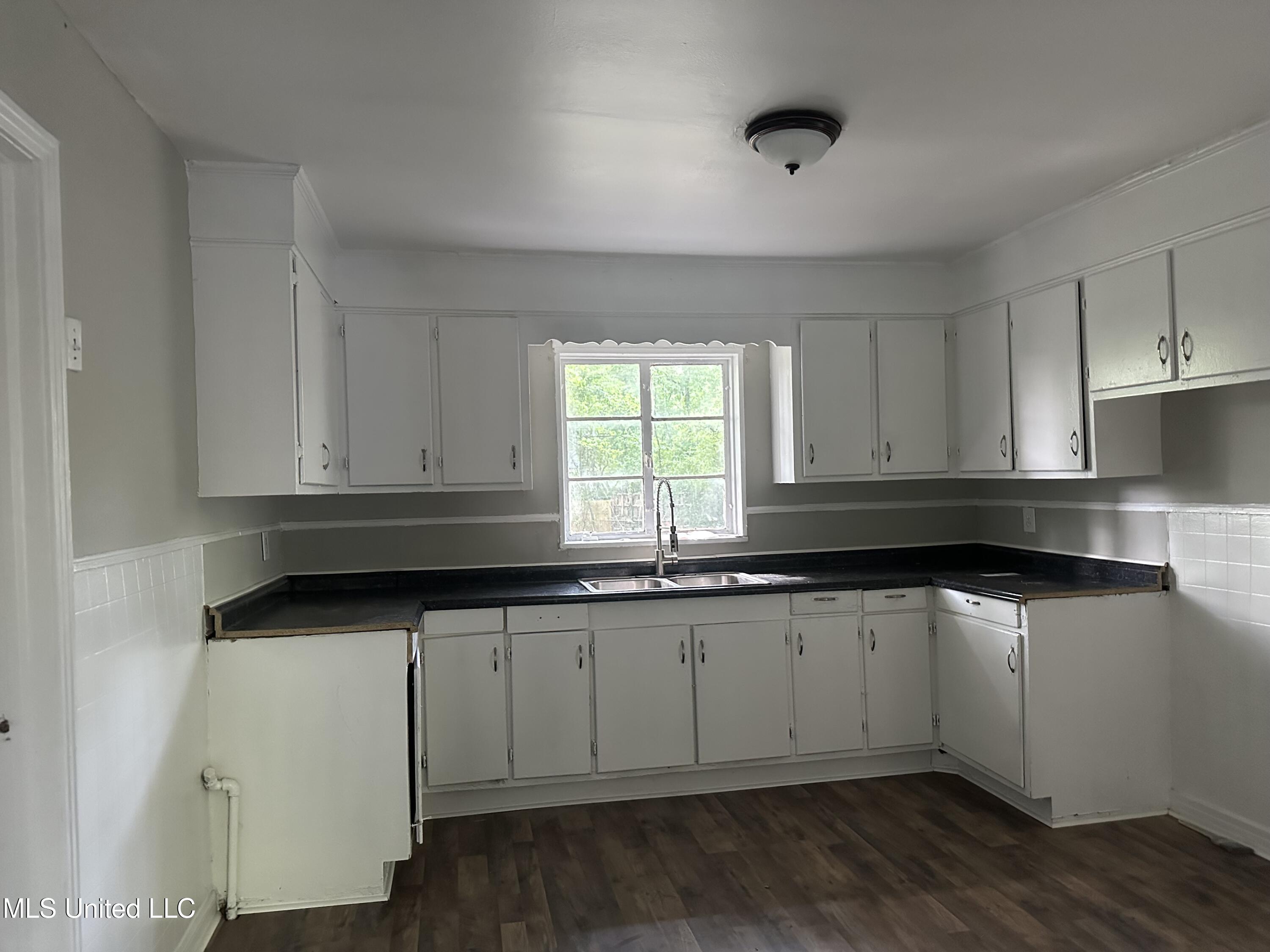 3251 Corey Drive Property Photo 11