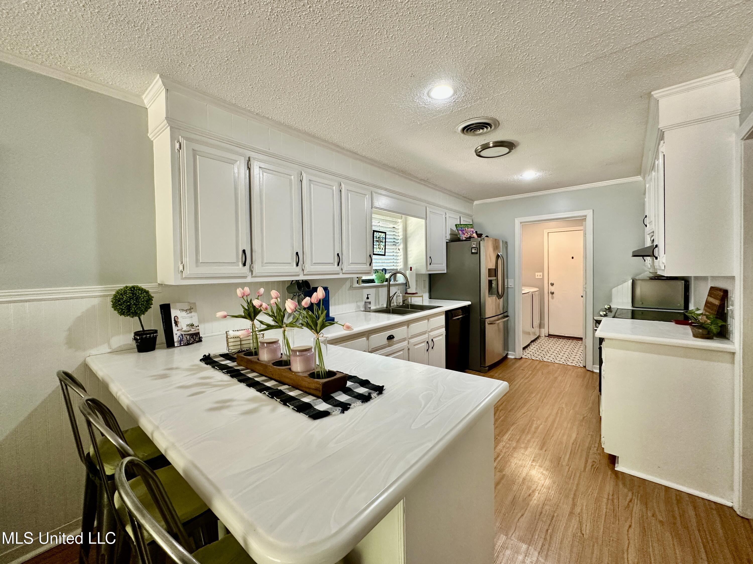 103 Woodmoor Cove Property Photo 12