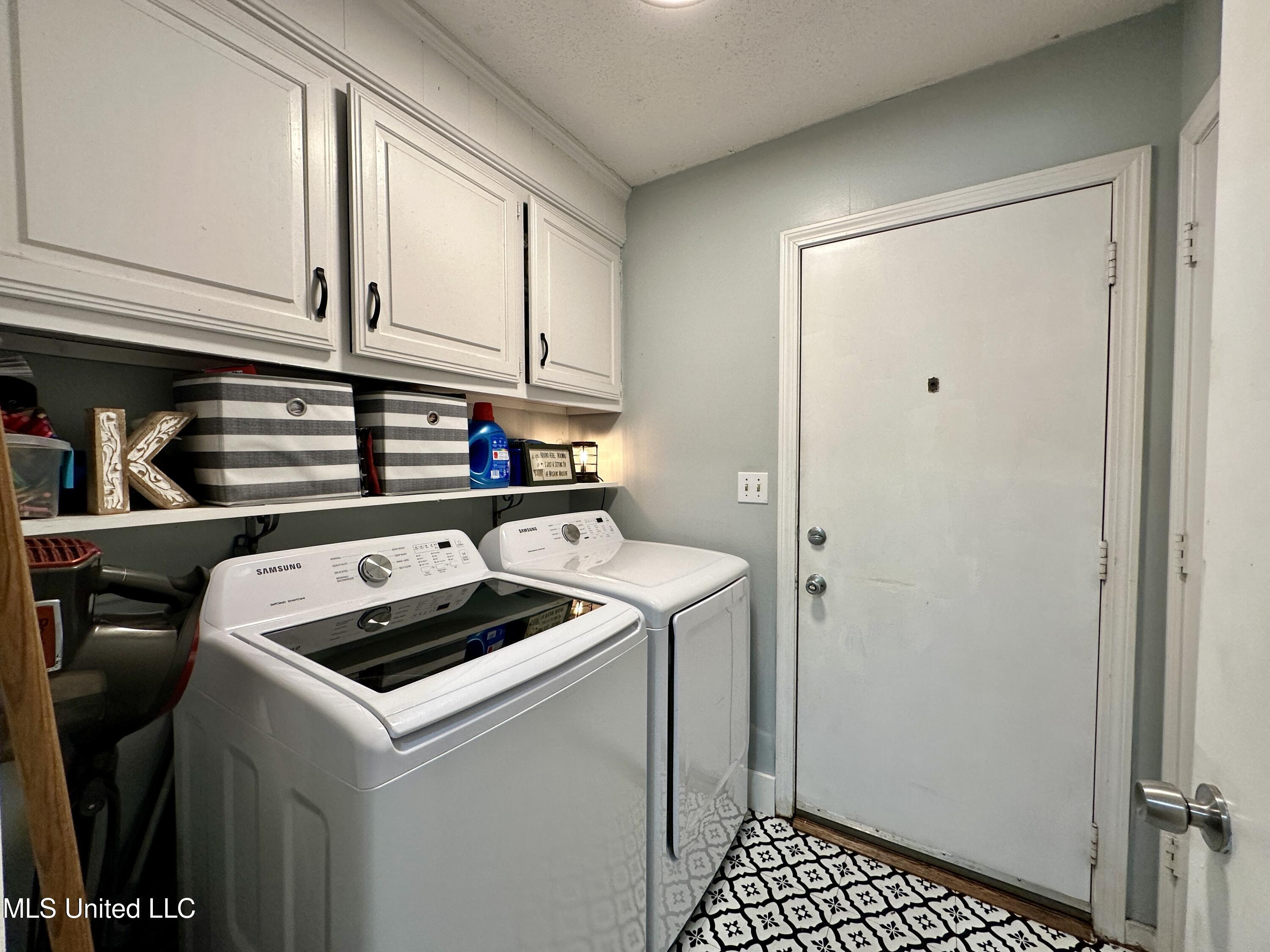 103 Woodmoor Cove Property Photo 17