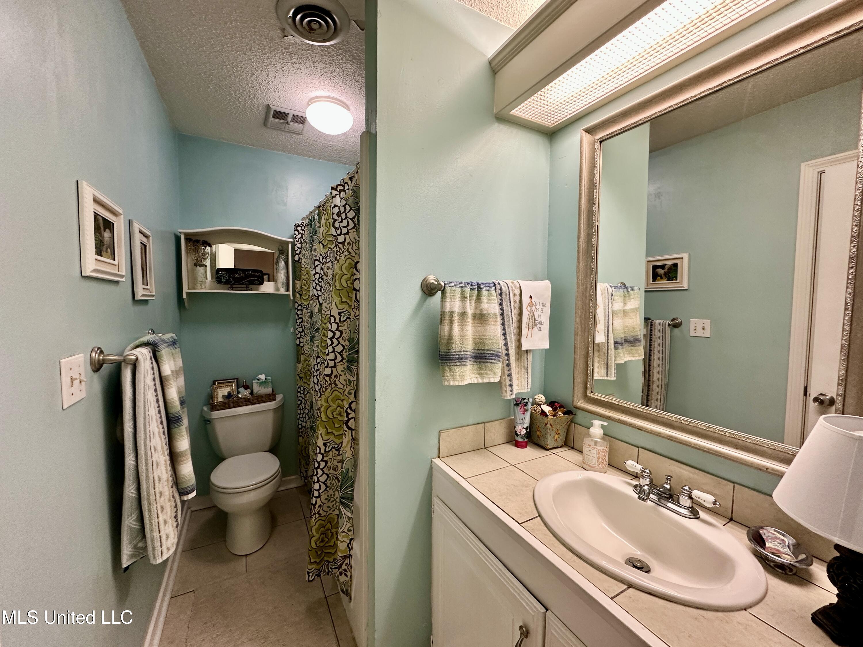 103 Woodmoor Cove Property Photo 22