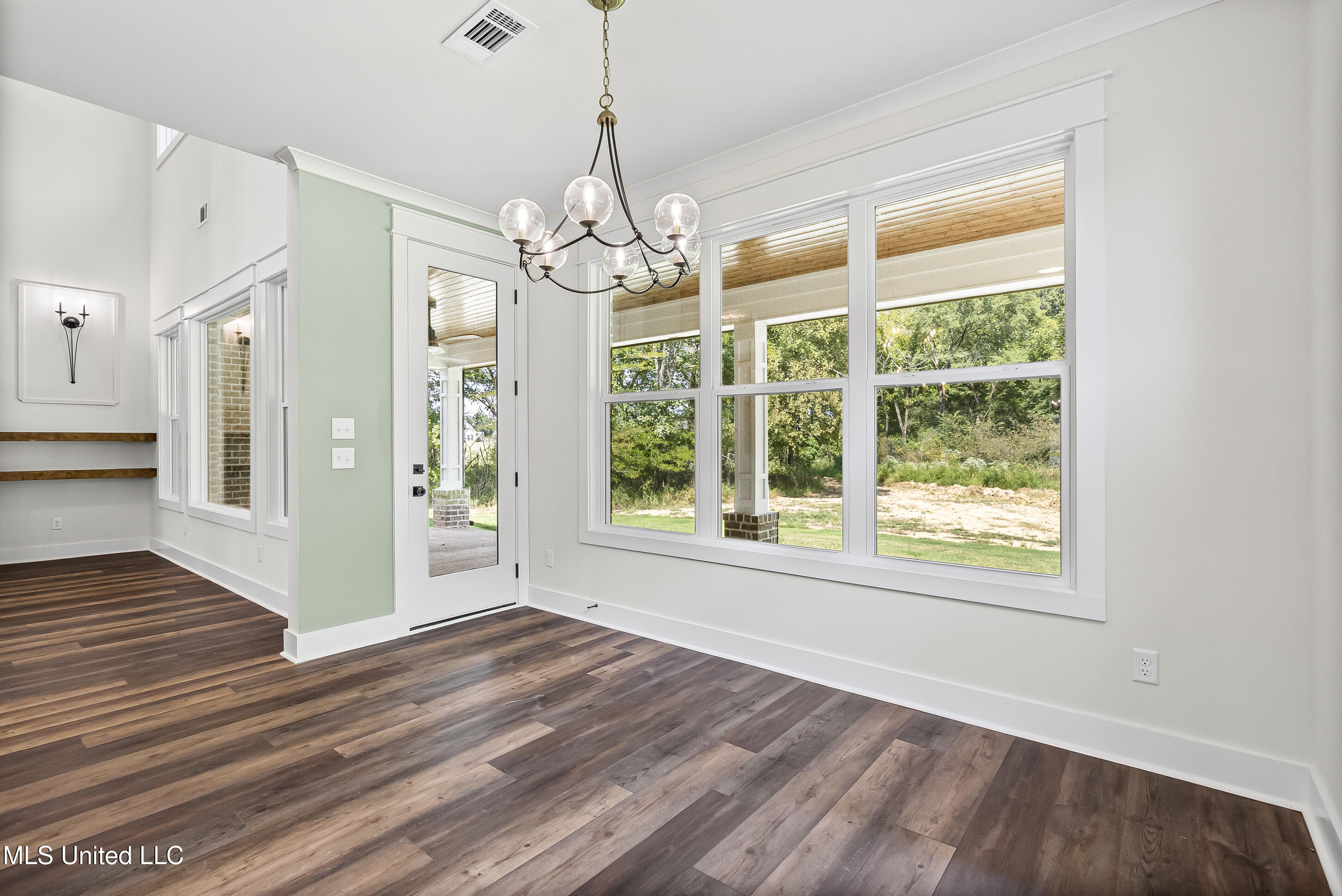 1482 John Thomas Cove Property Photo 13