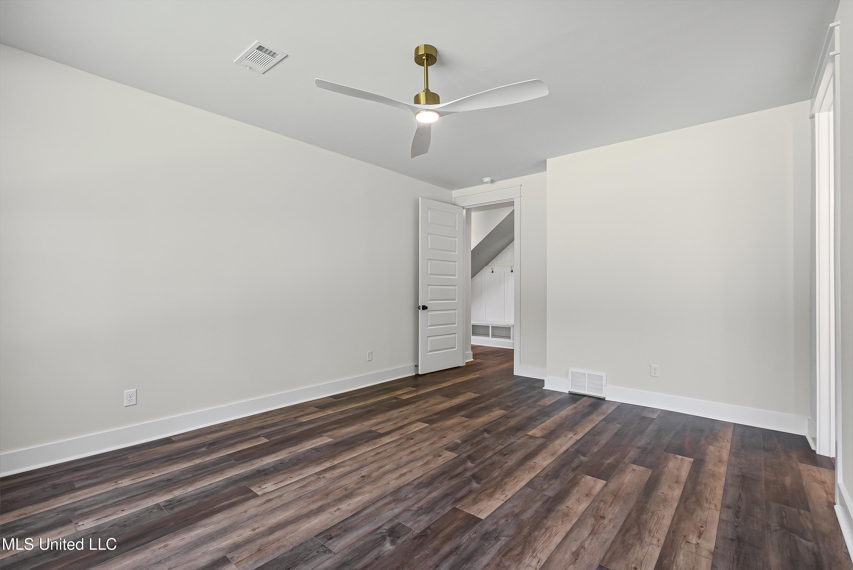 1482 John Thomas Cove Property Photo 17