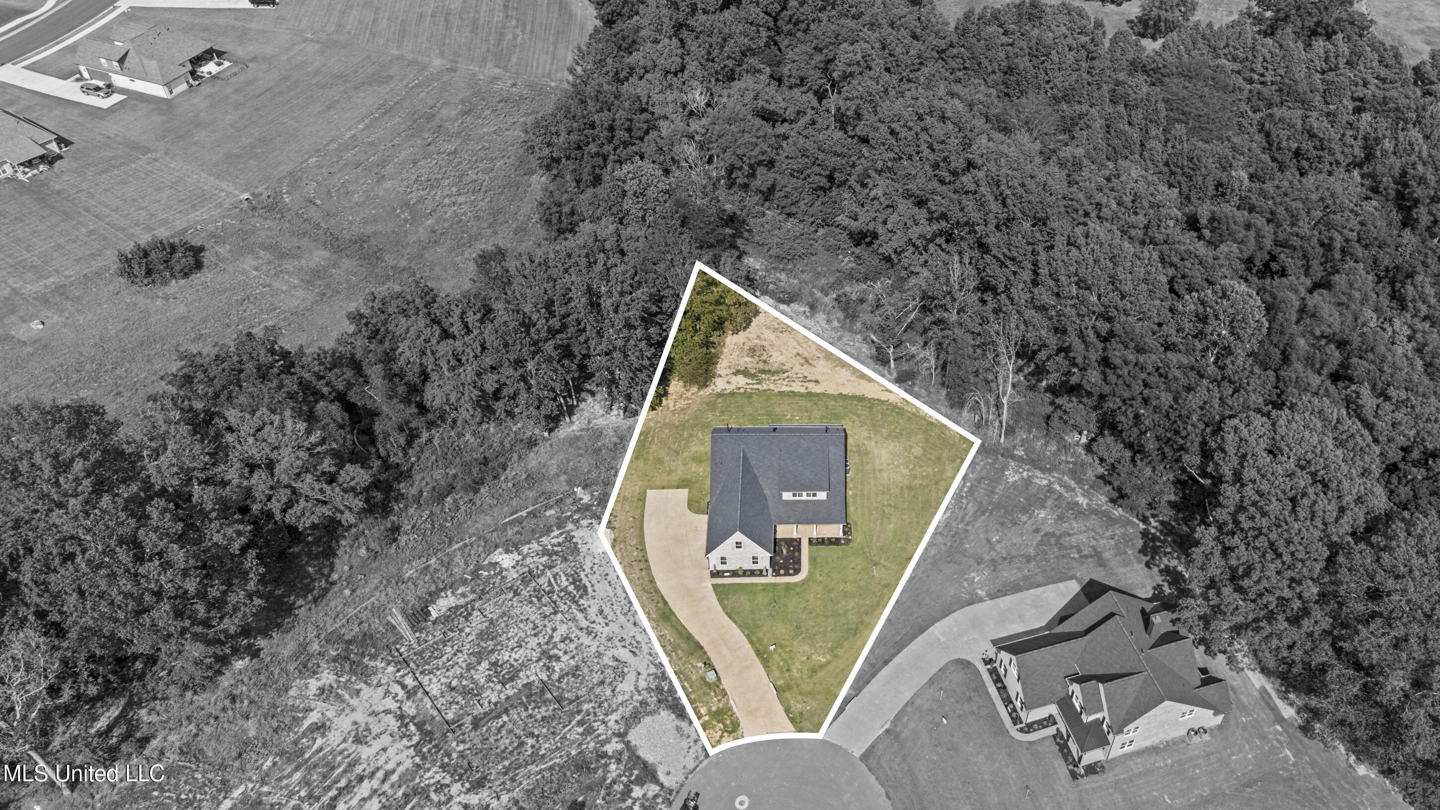 1482 John Thomas Cove Property Photo 36