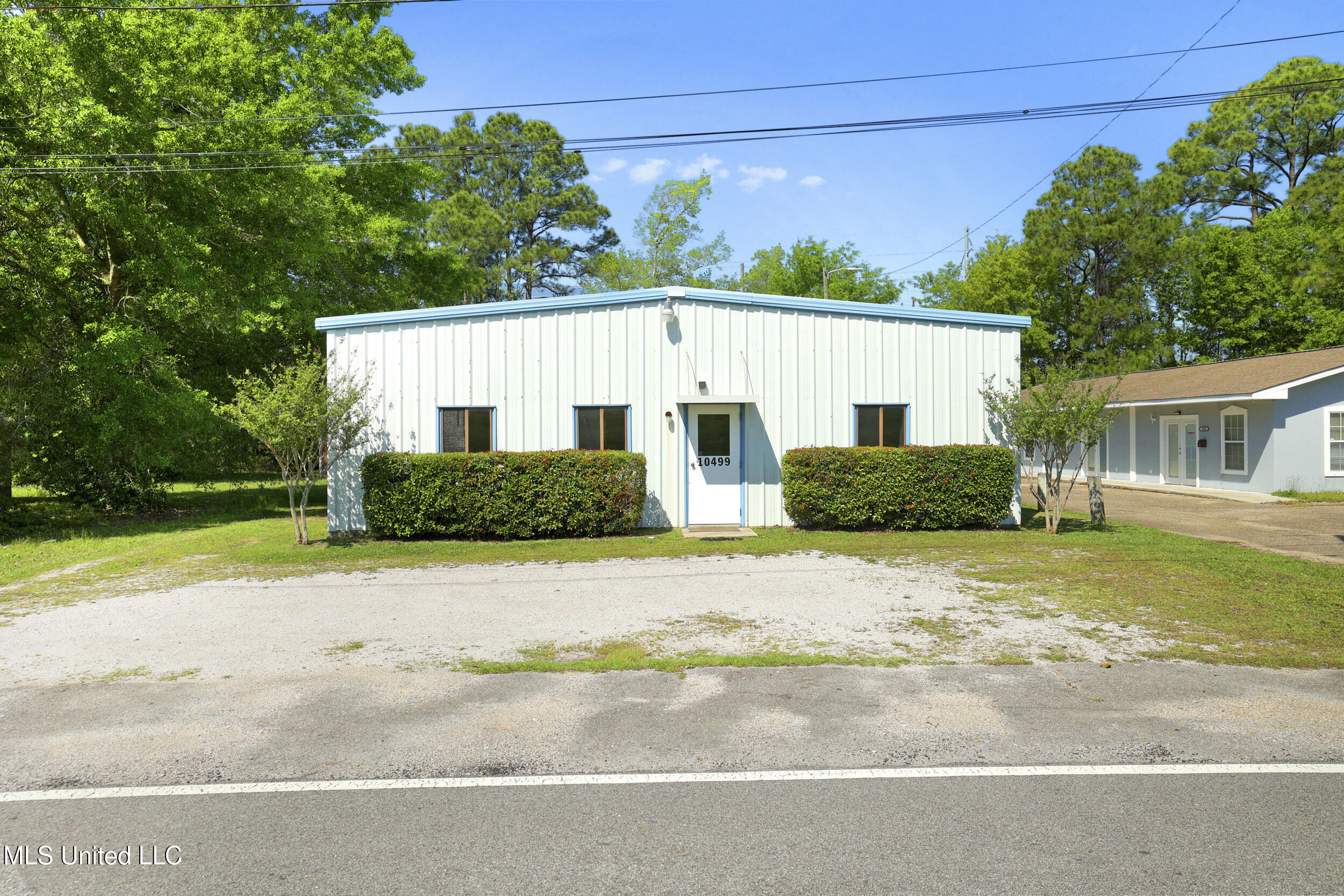 10499 Boney Avenue Property Photo 1
