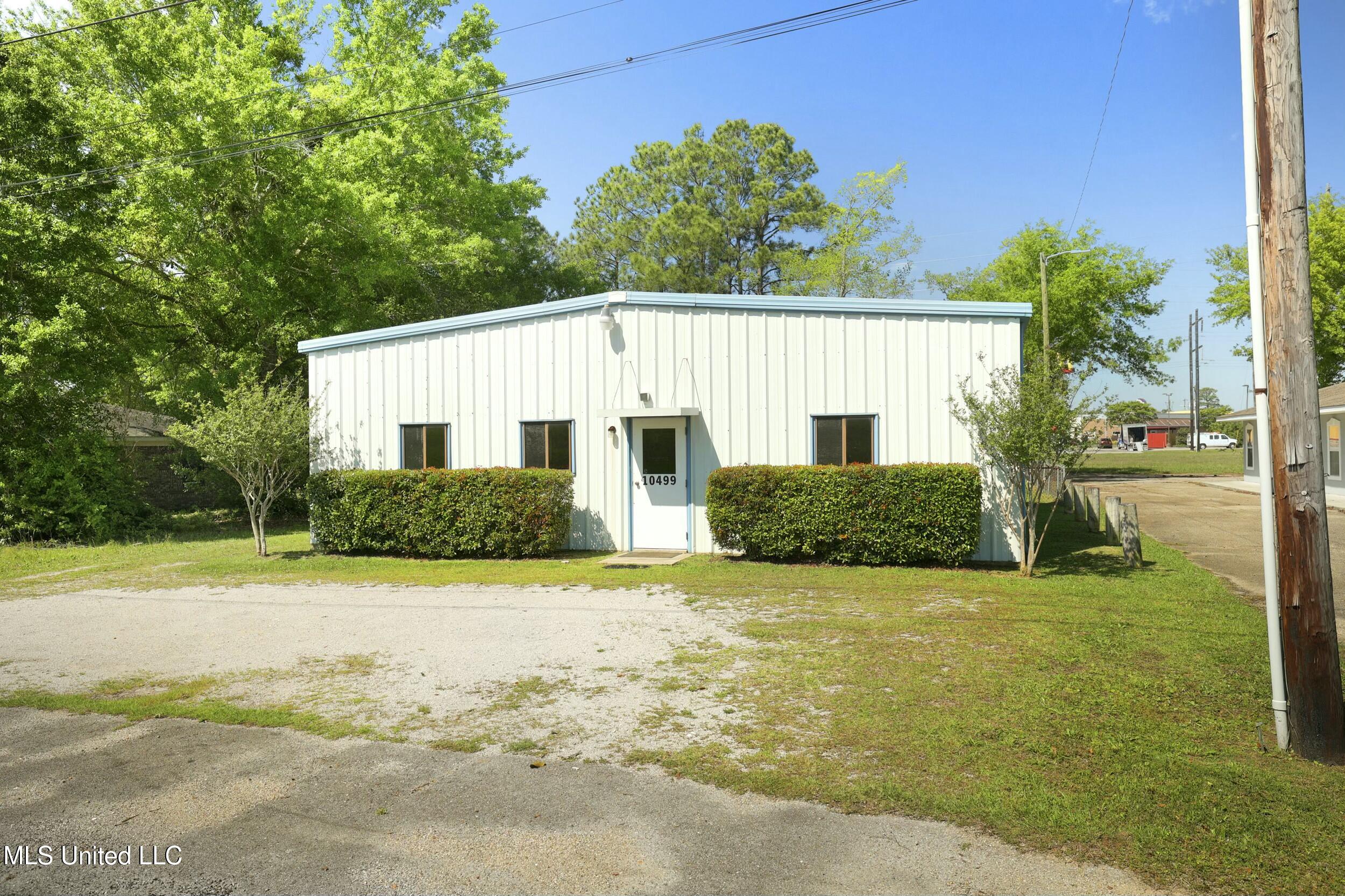 10499 Boney Avenue Property Photo 4