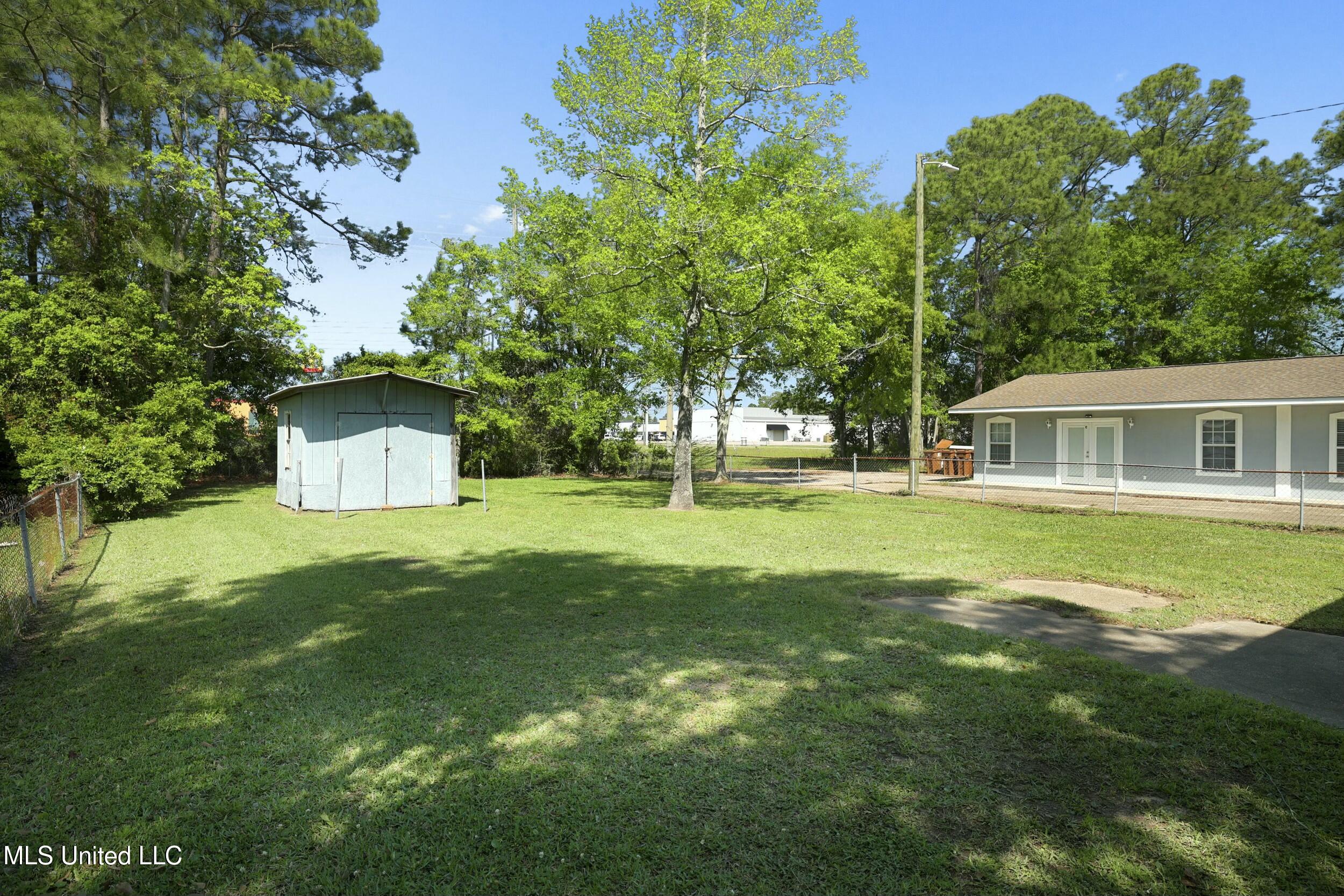 10499 Boney Avenue Property Photo 6