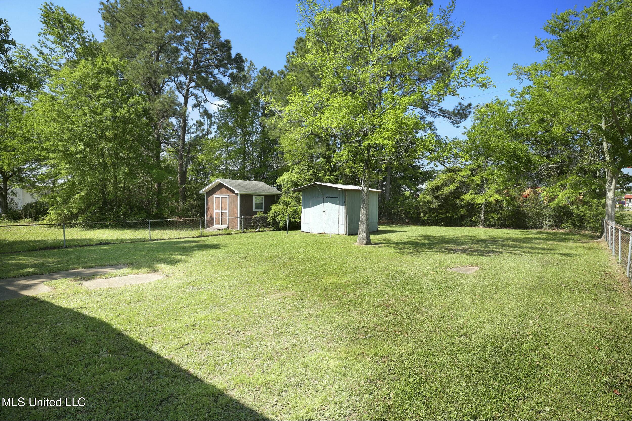 10499 Boney Avenue Property Photo 7