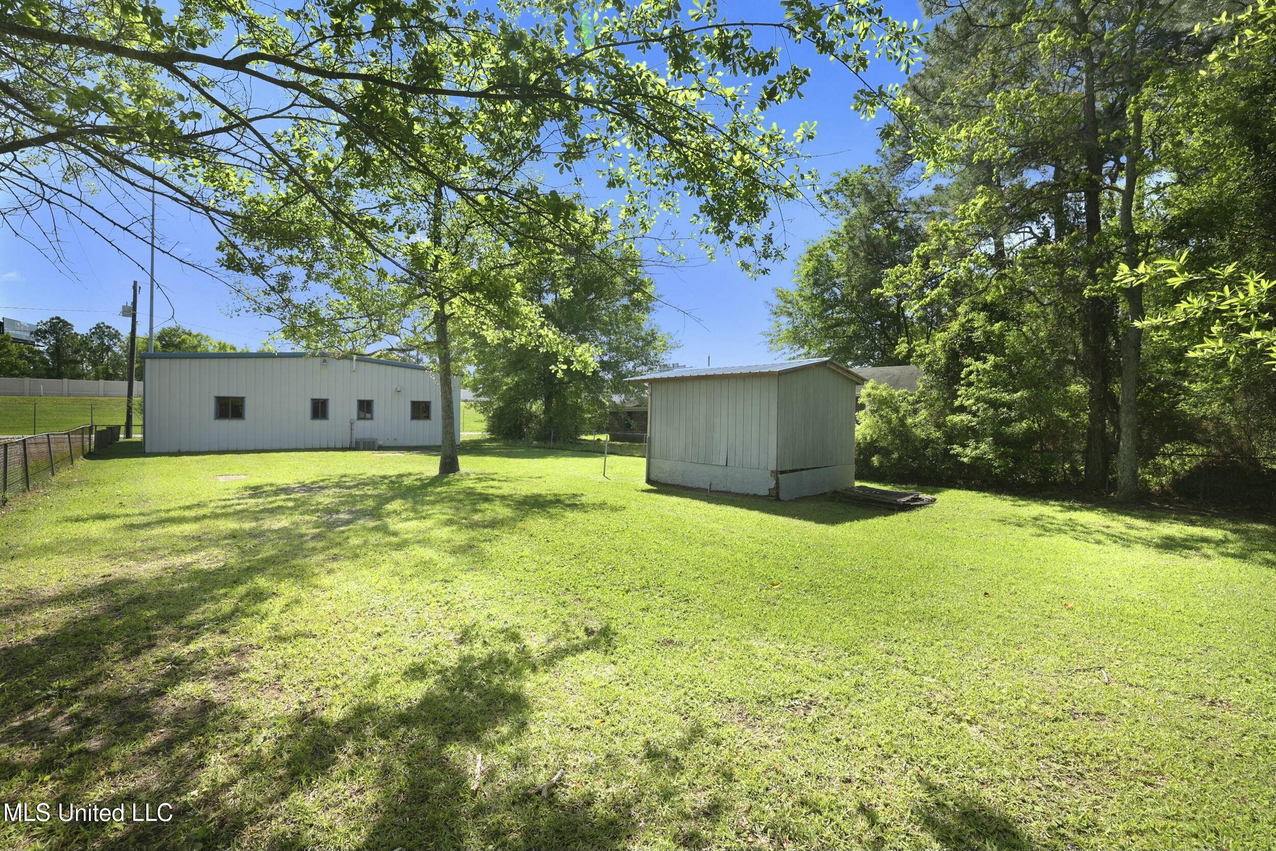 10499 Boney Avenue Property Photo 8