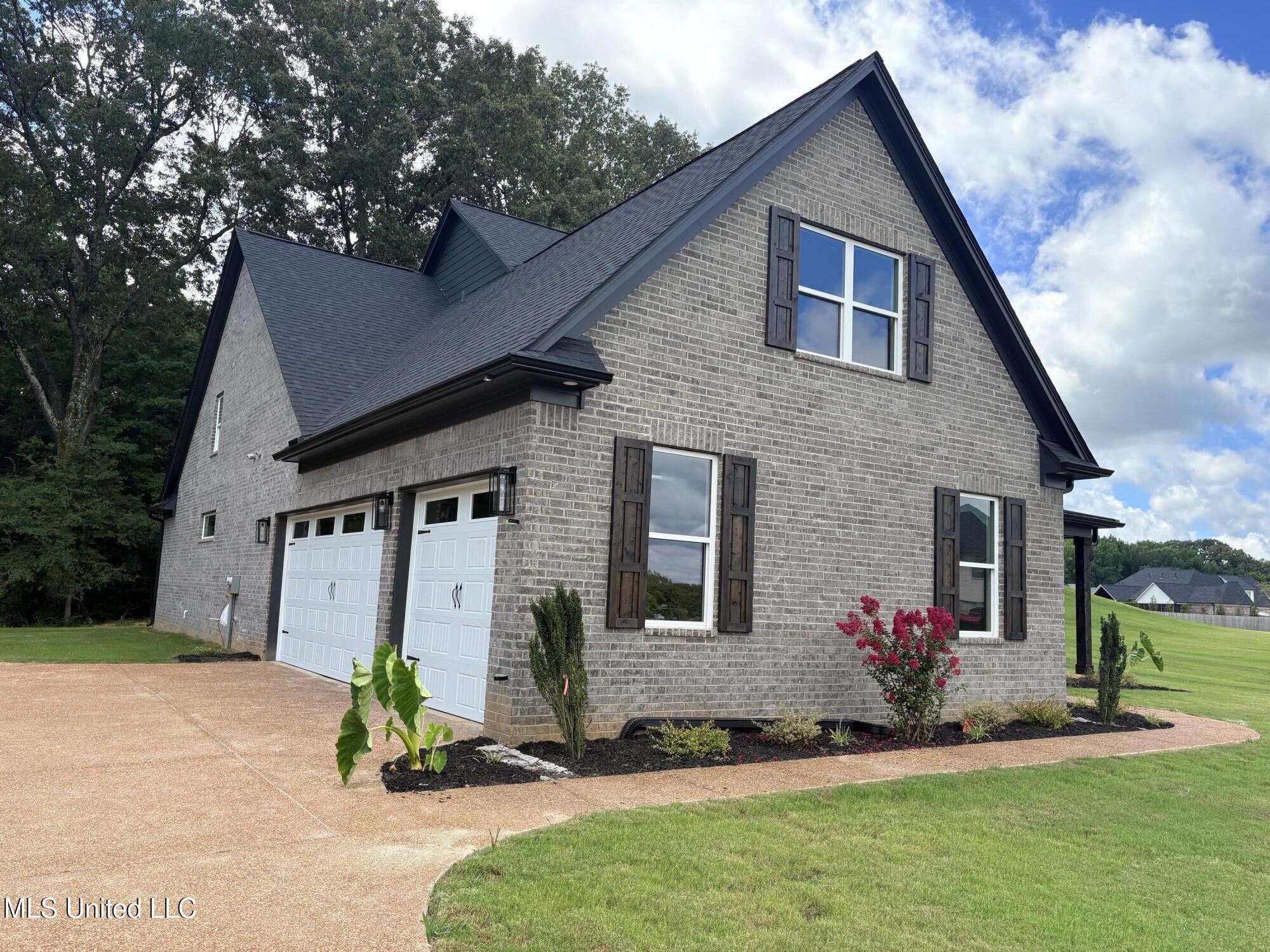 1483 John Thomas Cove Property Photo 6